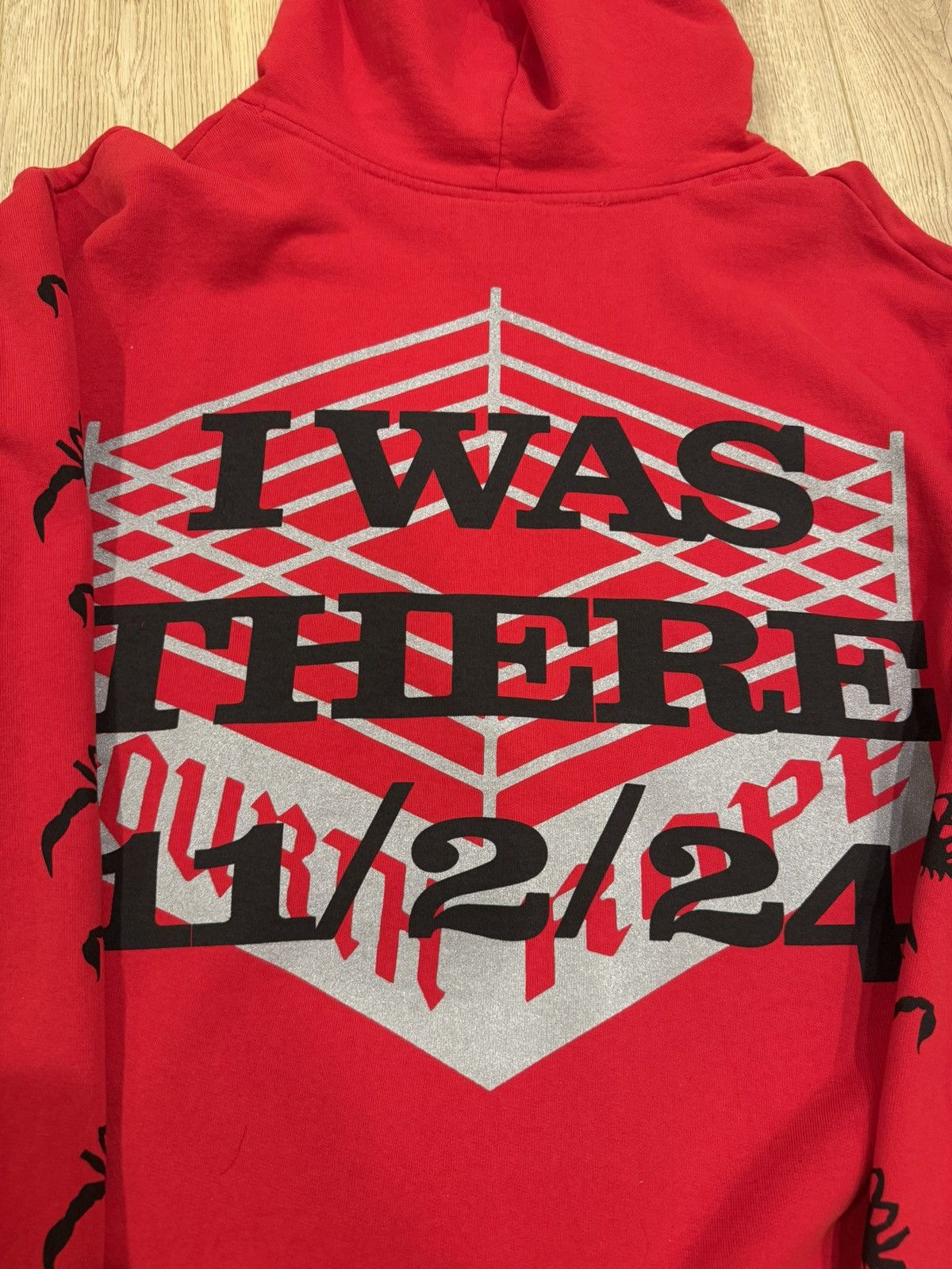 Other Fourth Rope Heels Have Eyes Red Hoodie Size US XL / EU 56 / 4 - 8 Thumbnail