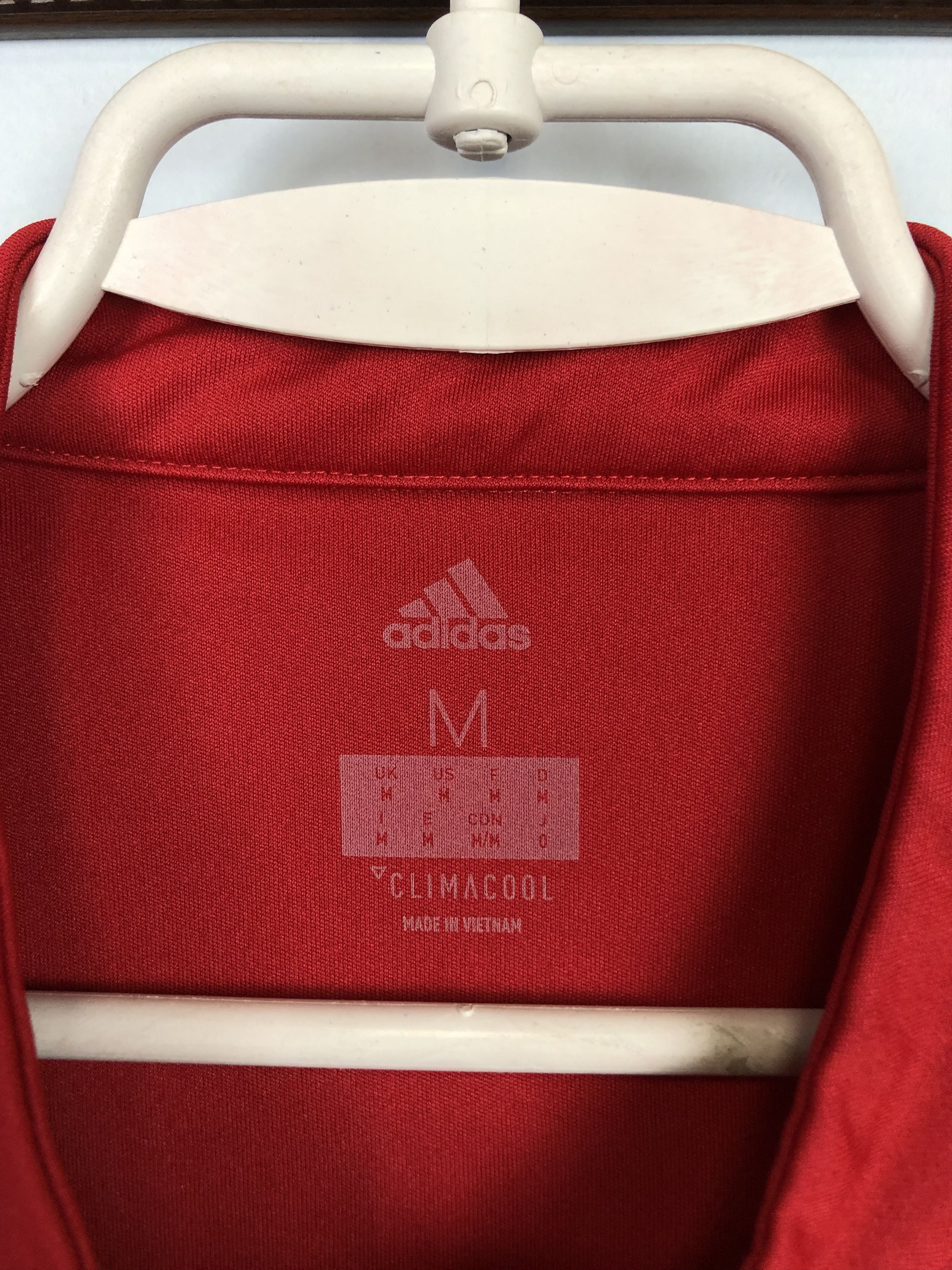 Adidas Manchester United Home football shirt 2017#2 Lindelof Adidas Size US M / EU 48-50 / 2 - 9 Thumbnail
