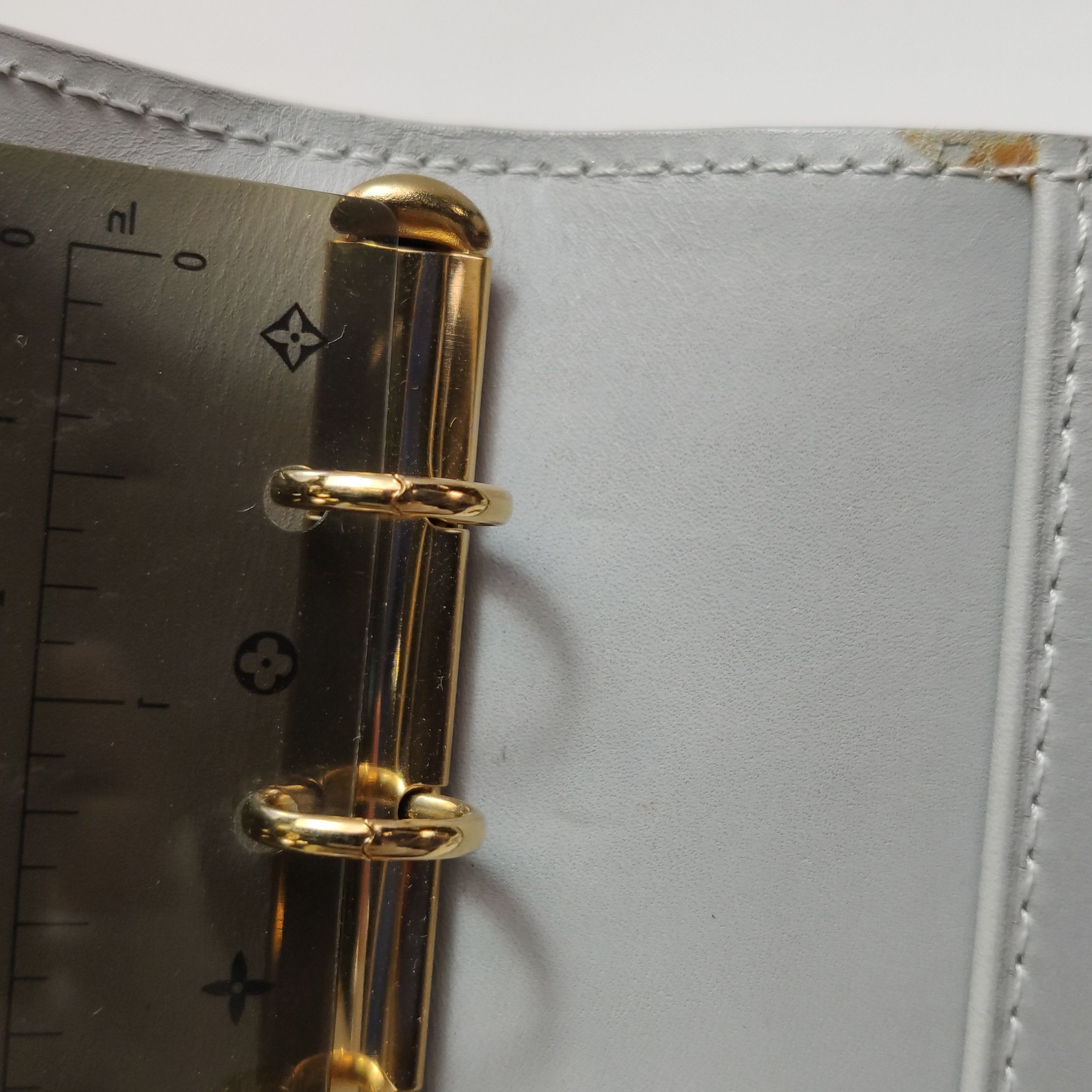 Louis Vuitton Louis Vuitton (LV) patent leather embossed monogram noteboo Size ONE SIZE - 8 Thumbnail