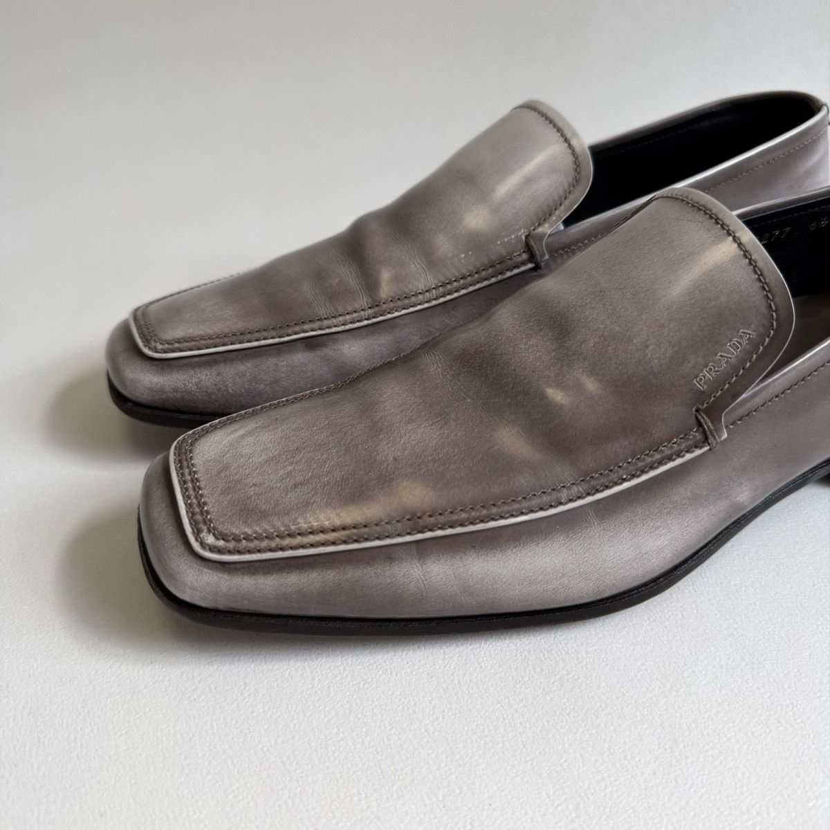 Prada Burnished Gray Leather Square Toe Loafers Size US 8.5 / EU 41-42 - 5 Thumbnail