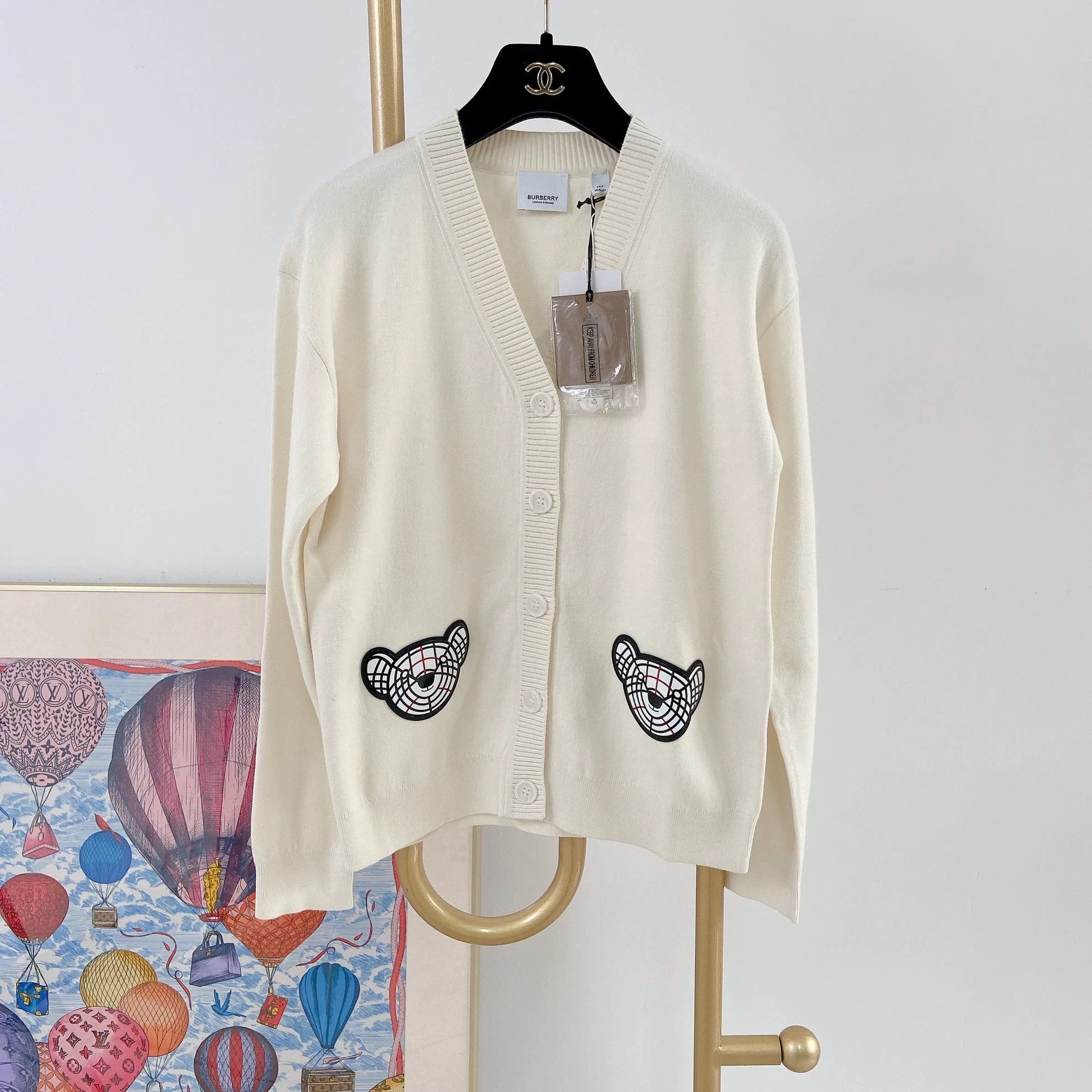 Burberry Burberry Teddy Bear Cardigan 14Y Tagged 3204 Size XS / US 0-2 / IT 36-38 - 1 Thumbnail