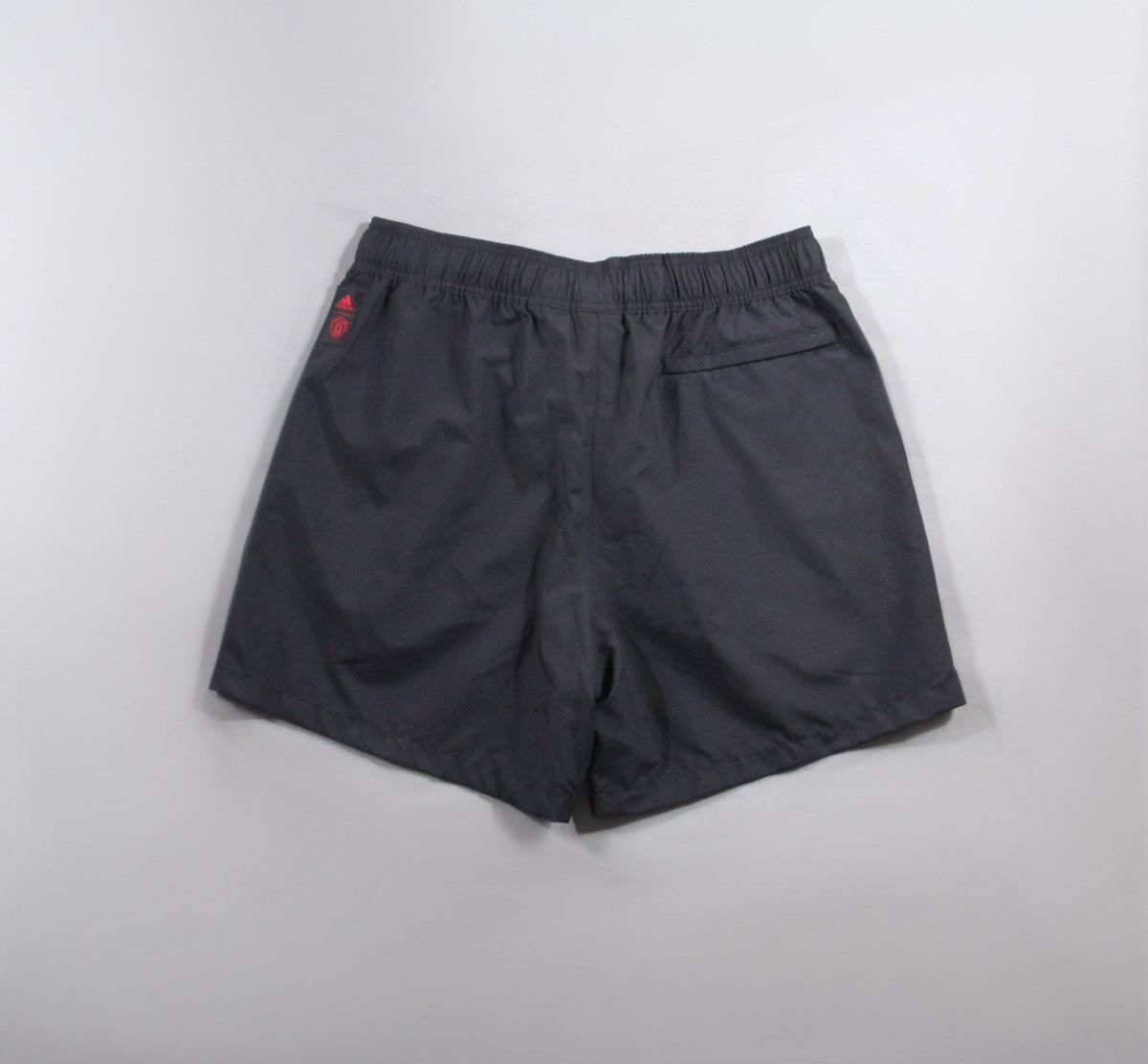 Adidas Adidas Manchester United BNWT Soccer Football Shorts L Size US 34 / EU 50 - 4 Thumbnail