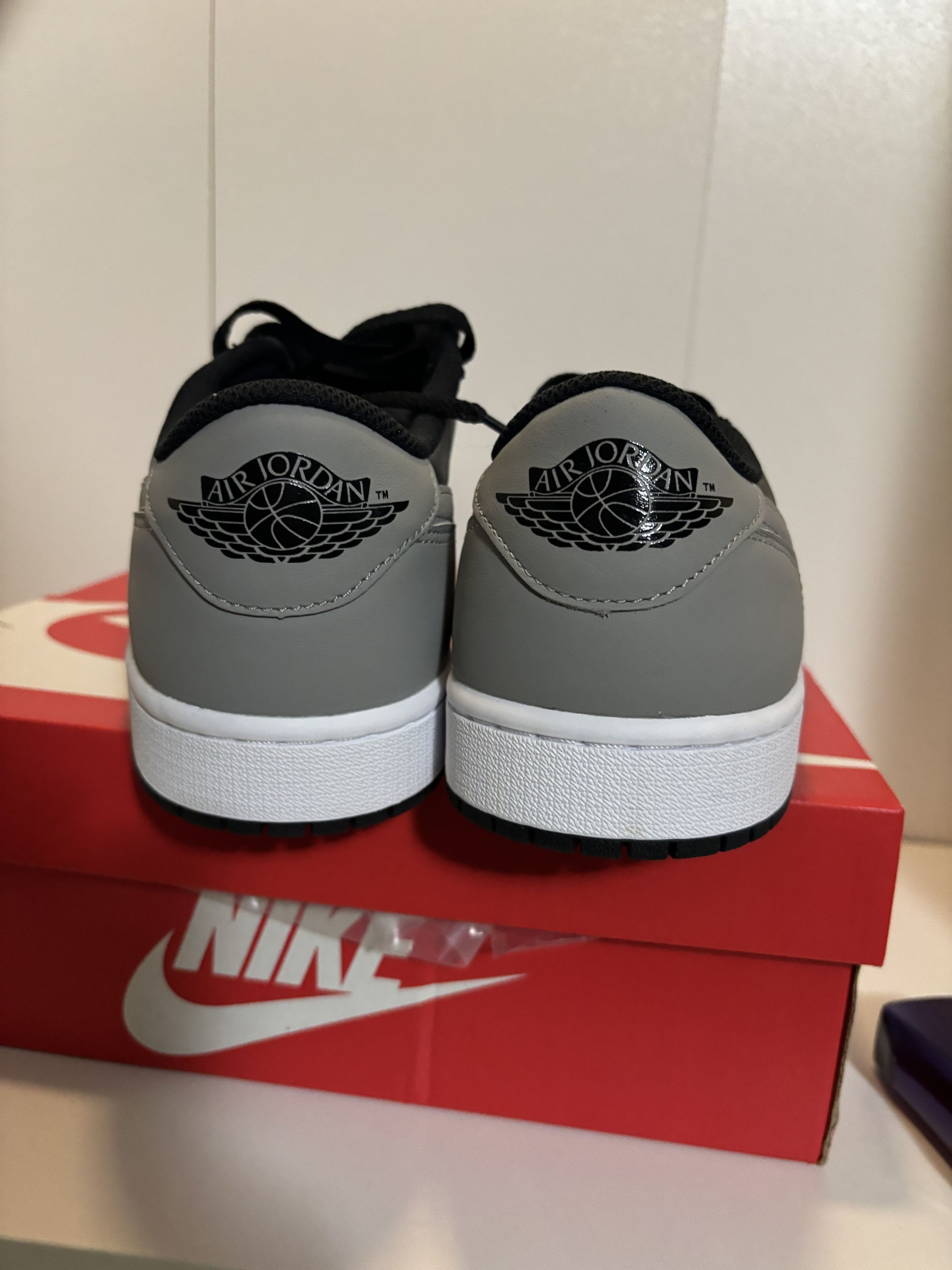 Nike Jordon 1 Retro Low OG Size US 10 / EU 43 - 8 Thumbnail
