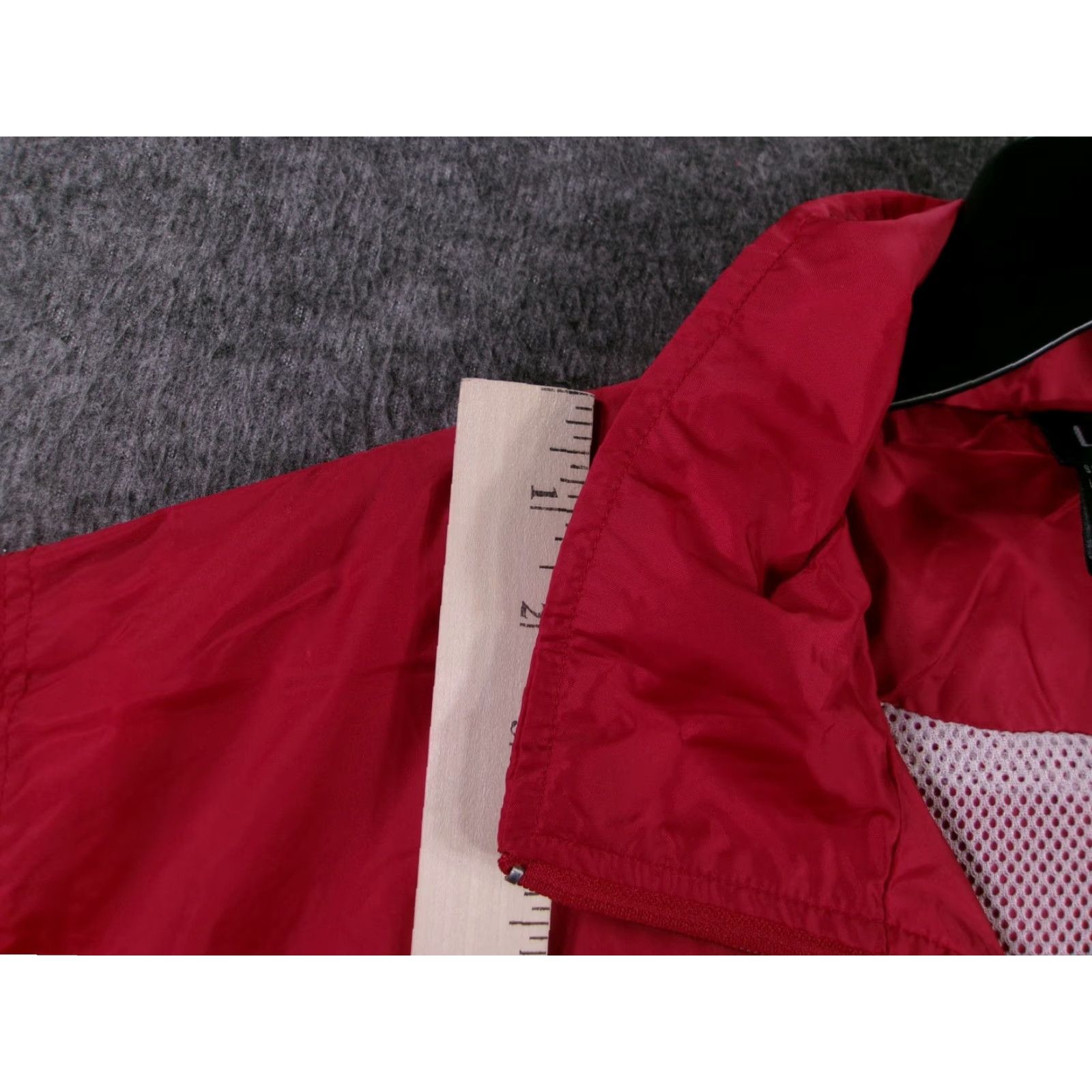 Vintage VINTAGE Lavon Windbreaker Men XL Red Reflective Stripe Track Jacket 90s Retro Size US XL / EU 56 / 4 - 4 Thumbnail