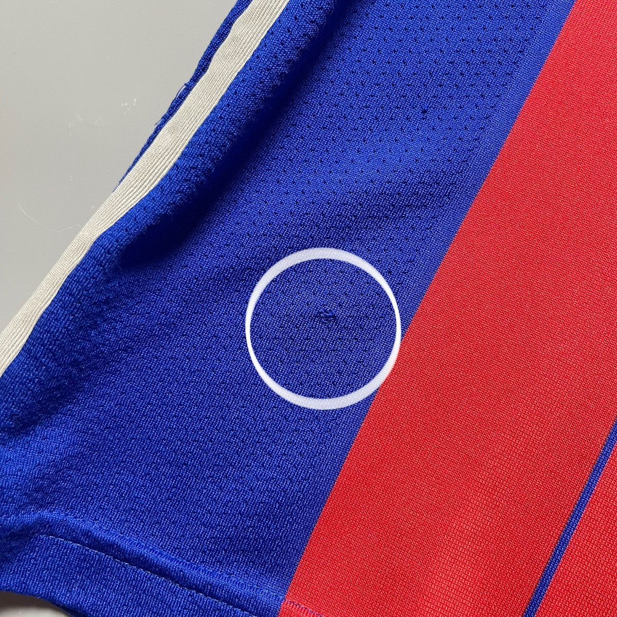 Vintage BAYERN ADIDAS 2014/2015 FOOTBALL HOME JERSEY #10 ROBBEN Size US M / EU 48-50 / 2 - 10 Thumbnail