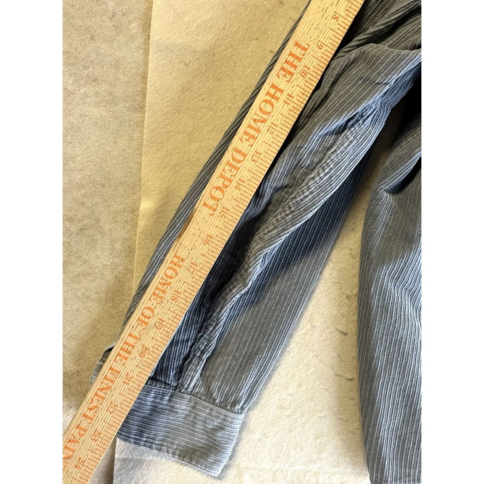 H&M VINTAGE? H&M Jacket Mens M Grey Corduroy Jacket Full Zip See All Pics Size US M / EU 48-50 / 2 - 5 Thumbnail