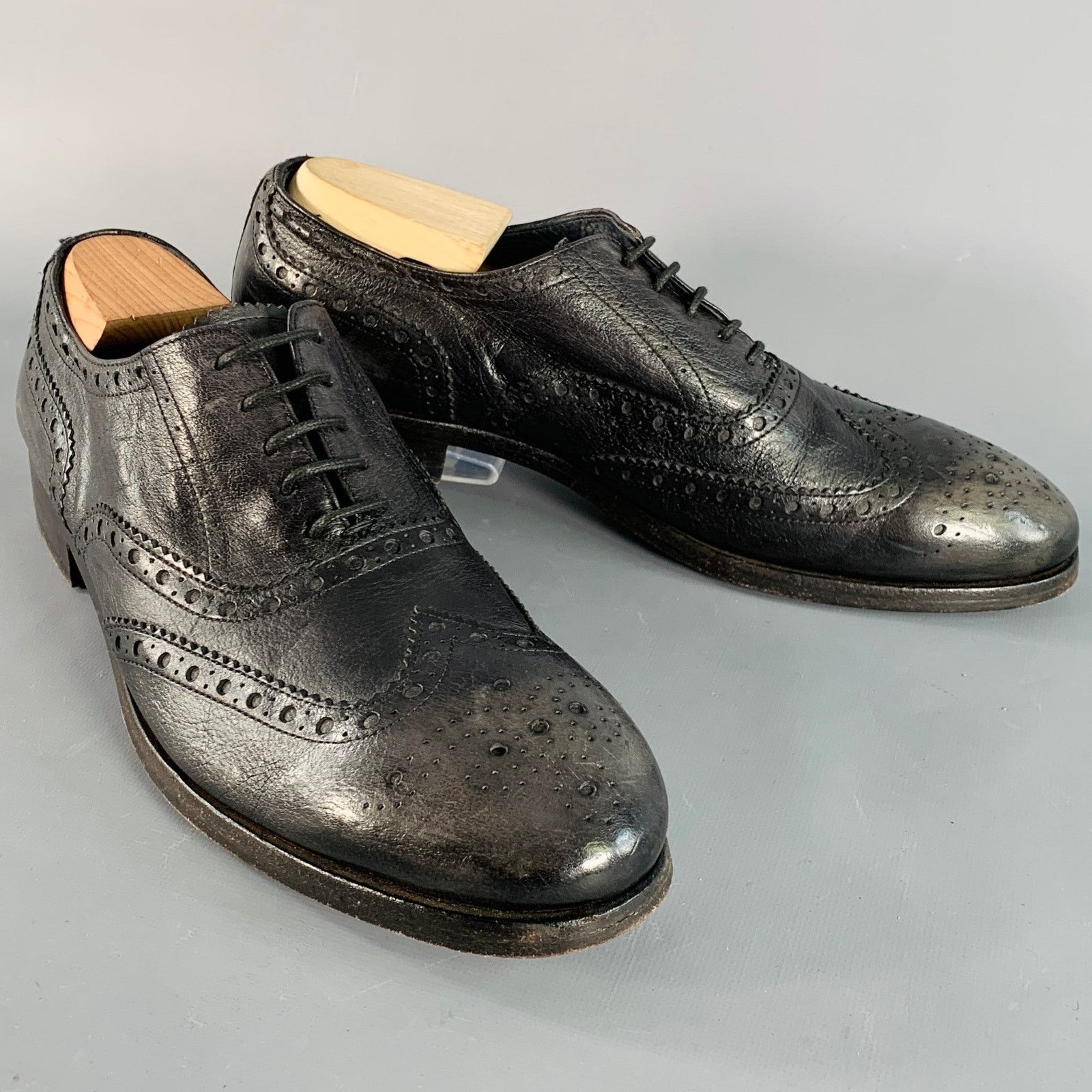 Paul Smith 10.5 Black Distressed Leather Wingtip Lace-Up Shoes Size US 10.5 / EU 43-44 - 1 Thumbnail
