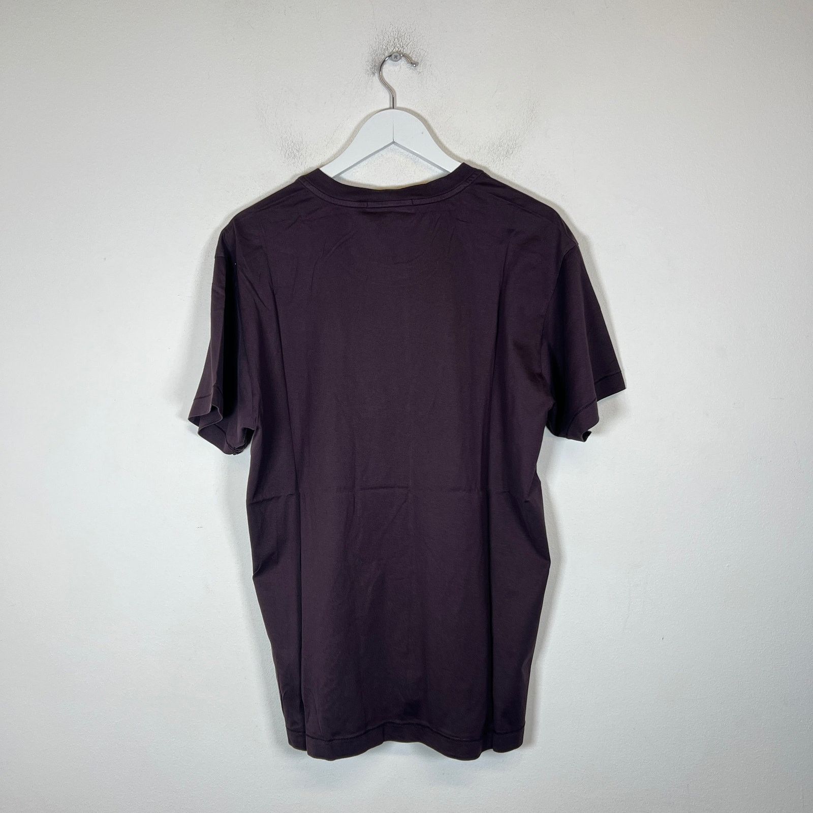 Stone Island Stone Island Burgundy Compass Logo T-Shirt Size M Size US M / EU 48-50 / 2 - 2 Thumbnail