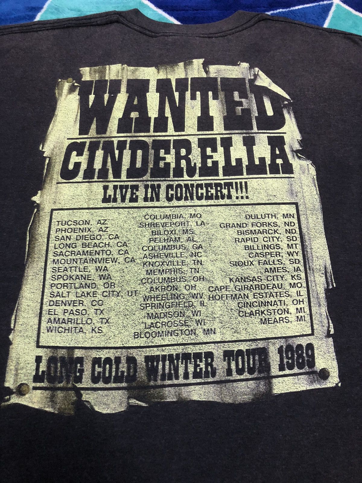 Vintage Vintage Cinderella shirt 1989 Wanted Cinderella Spring Ford Size US XL / EU 56 / 4 - 4 Thumbnail
