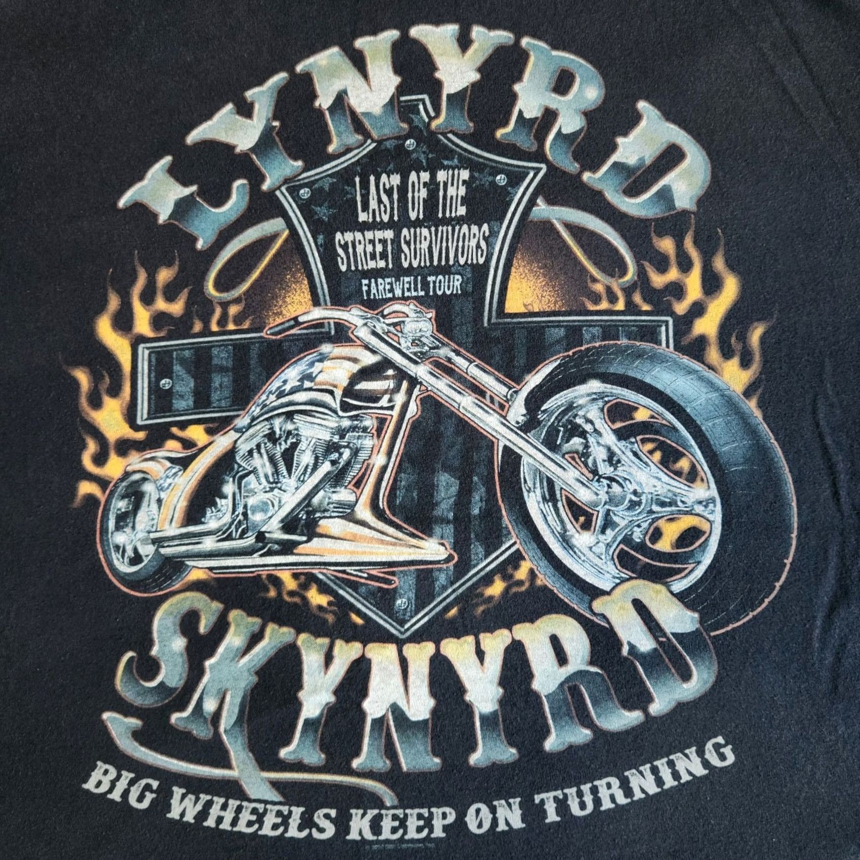 Gildan Lynyrd Skynyrd Farewell Tour 2018 Chopper Bike Band Rare Black XL Graphic TShirt Tee Size US XL / EU 56 / 4 - 2 Thumbnail