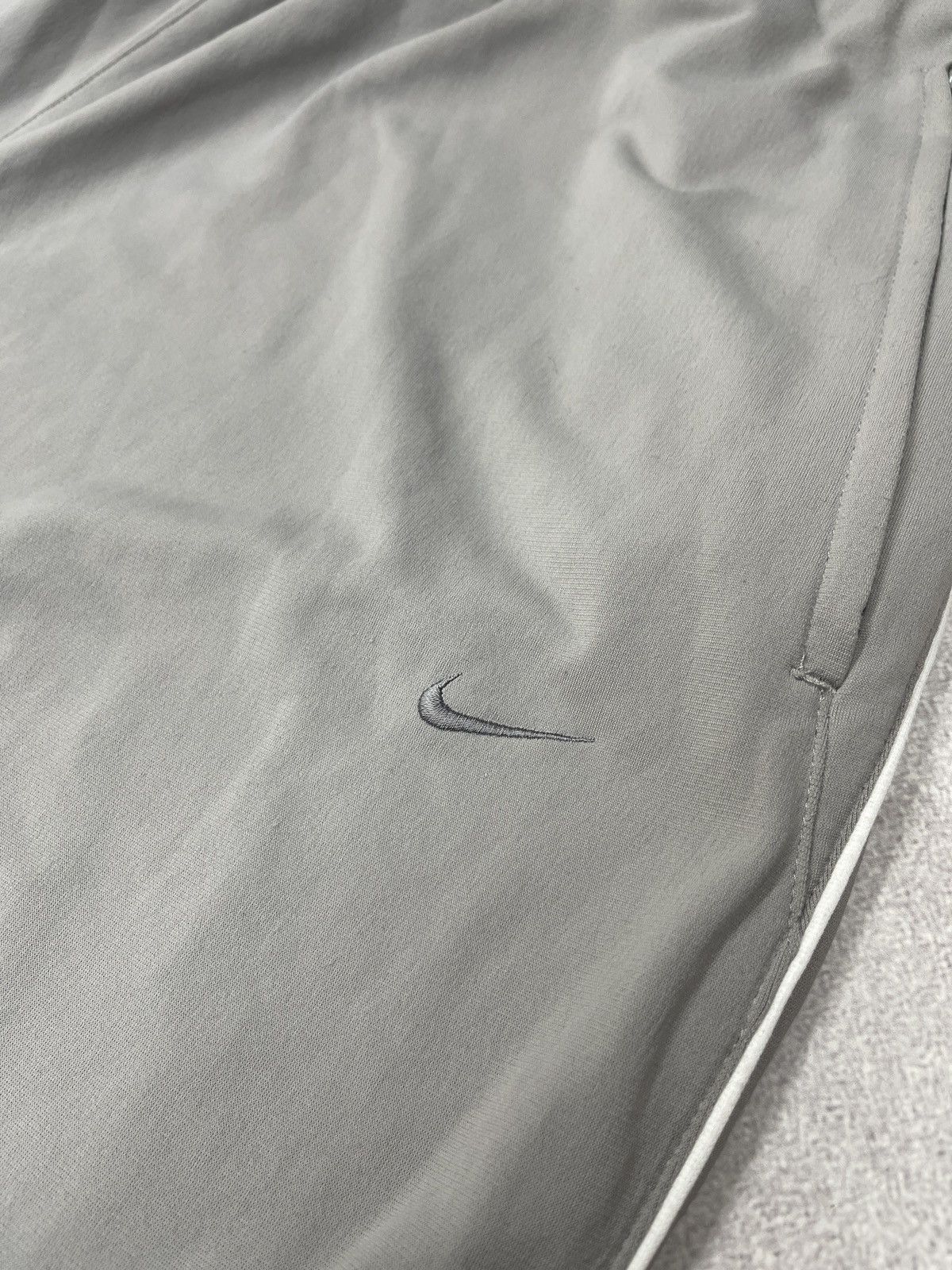 Nike Vintage Nike Sweatpants Grey Drill Y2K TECH ACG Size XXL Size US 38 / EU 54 - 6 Thumbnail