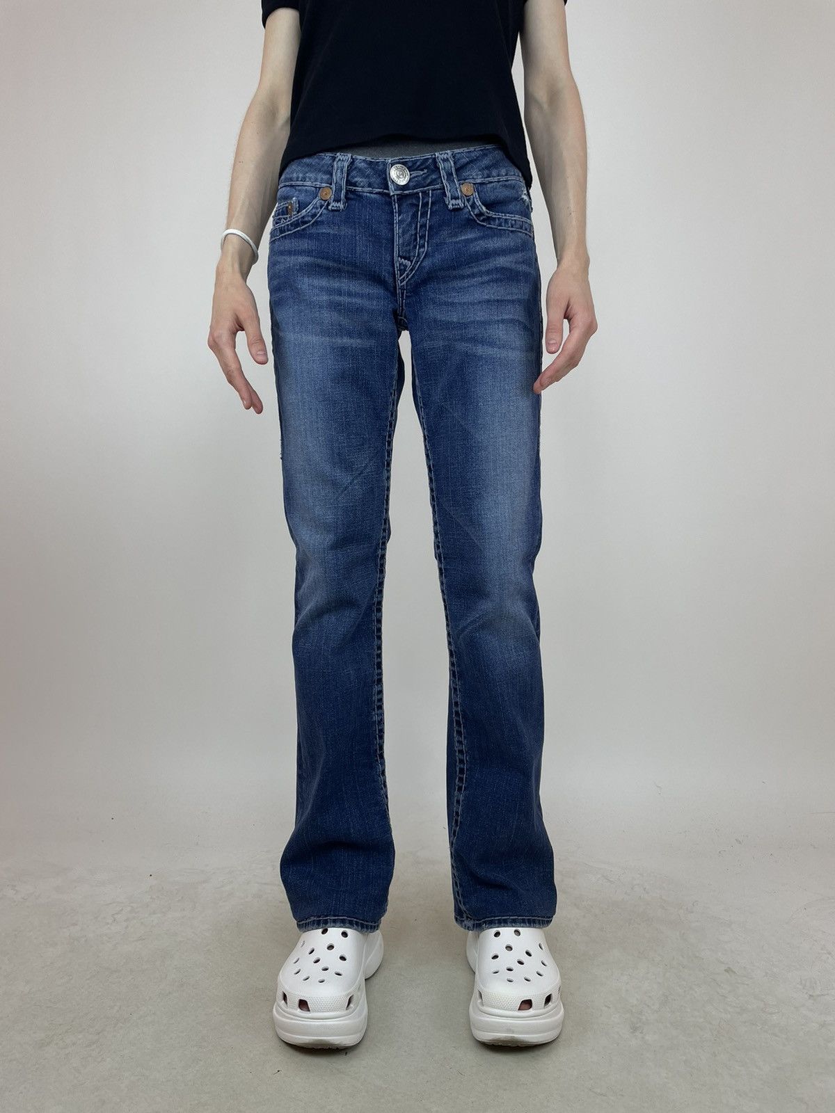 True Religion True Religion Flared Jeans low rise Womens size 28 Size 28" / US 6 / IT 42 - 2 Thumbnail