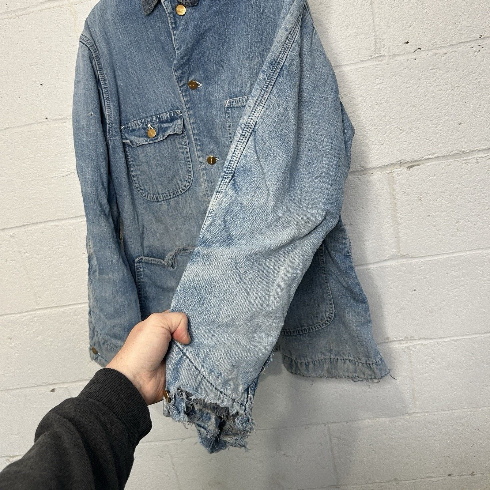 Carhartt Thrashed Vintage Carhartt Blanket-Lined Chore Coat “Denim” Size US L / EU 52-54 / 3 - 9 Thumbnail