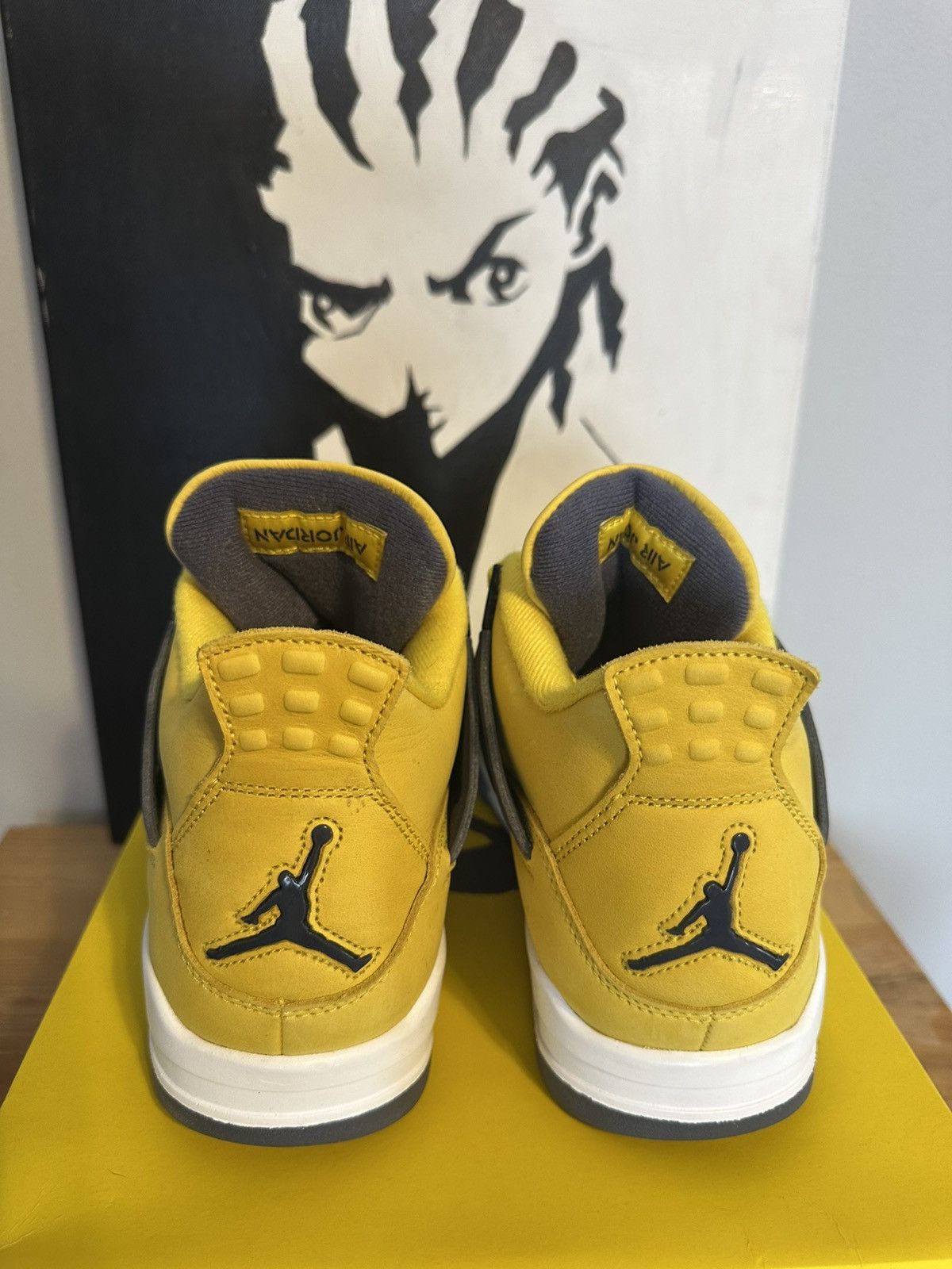Jordan 4 Lightning