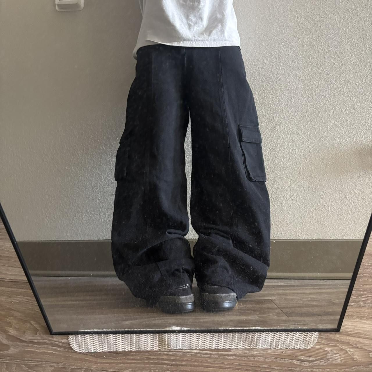 Crazy Vintage Y2K/2000s Baggy Solid Black Skater Style Cargo Denim Jeans! 30x32