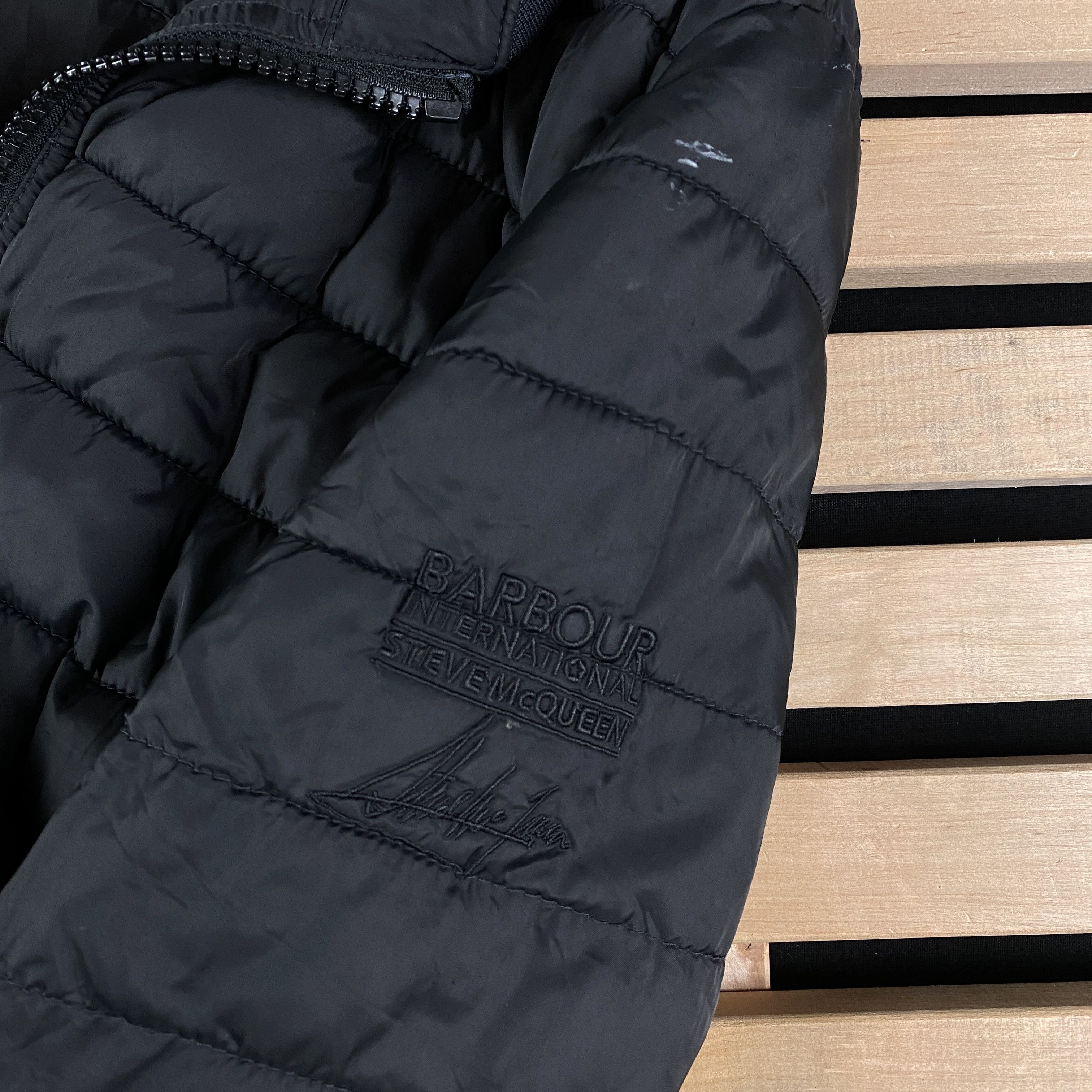 Barbour Mens Down Jacket Barbour Internatioanal SMQ Baffle Size S Size US S / EU 44-46 / 1 - 8 Thumbnail