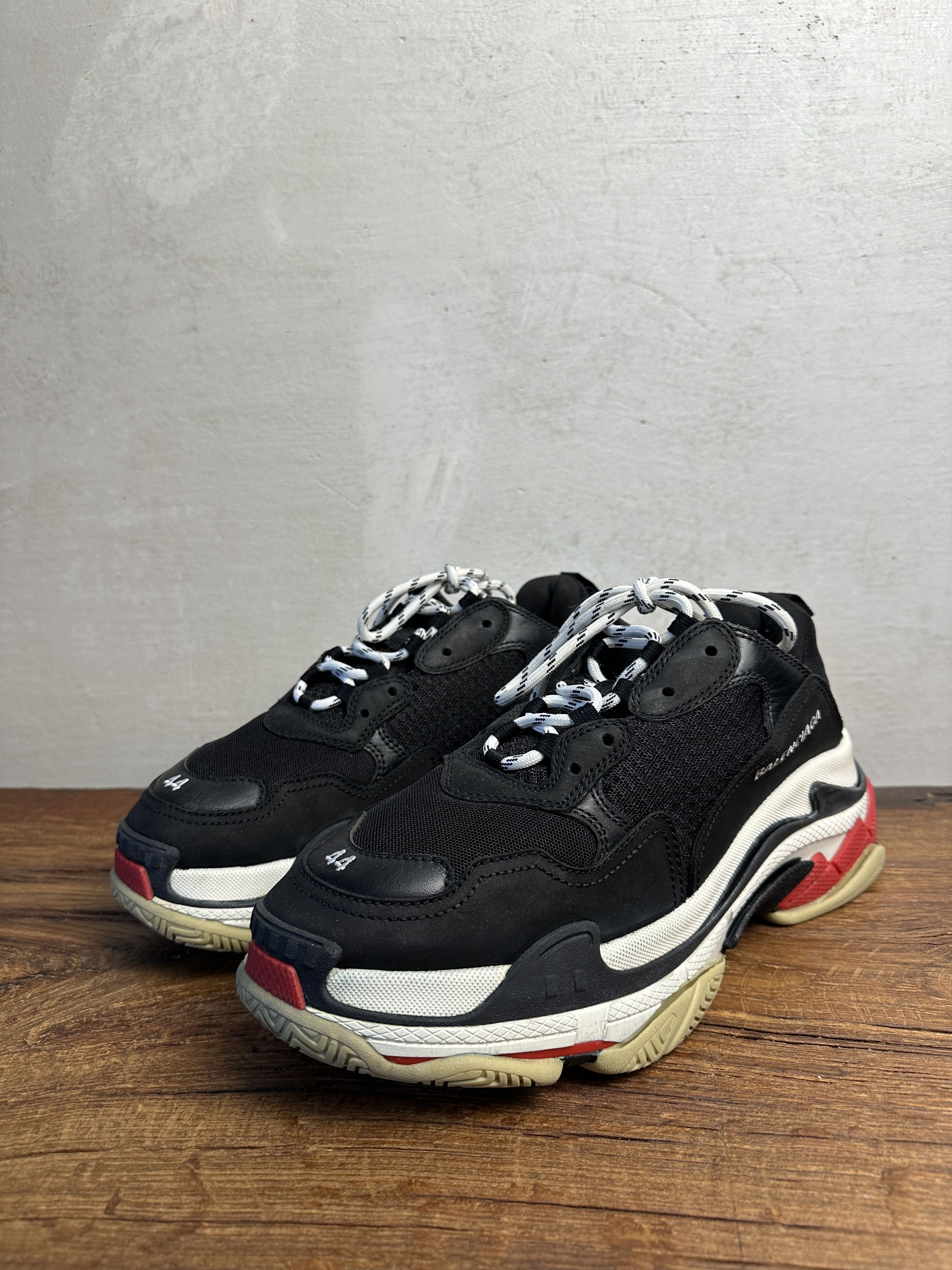 Balenciaga Balenciaga Triple S Black Red White Size US 11 / EU 44 - 2 Thumbnail