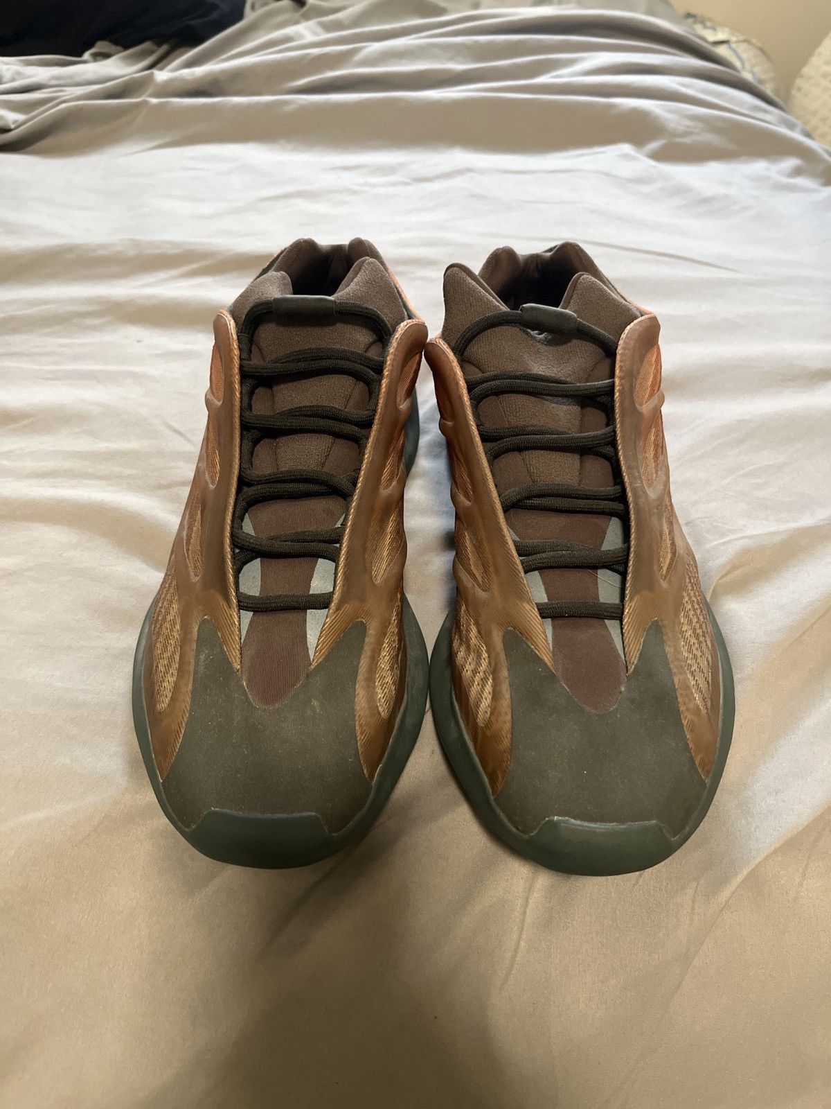 Yeezy Adidas Yeezy 700 V3 Copper Fade Size US 12.5 / EU 45-46 - 4 Thumbnail