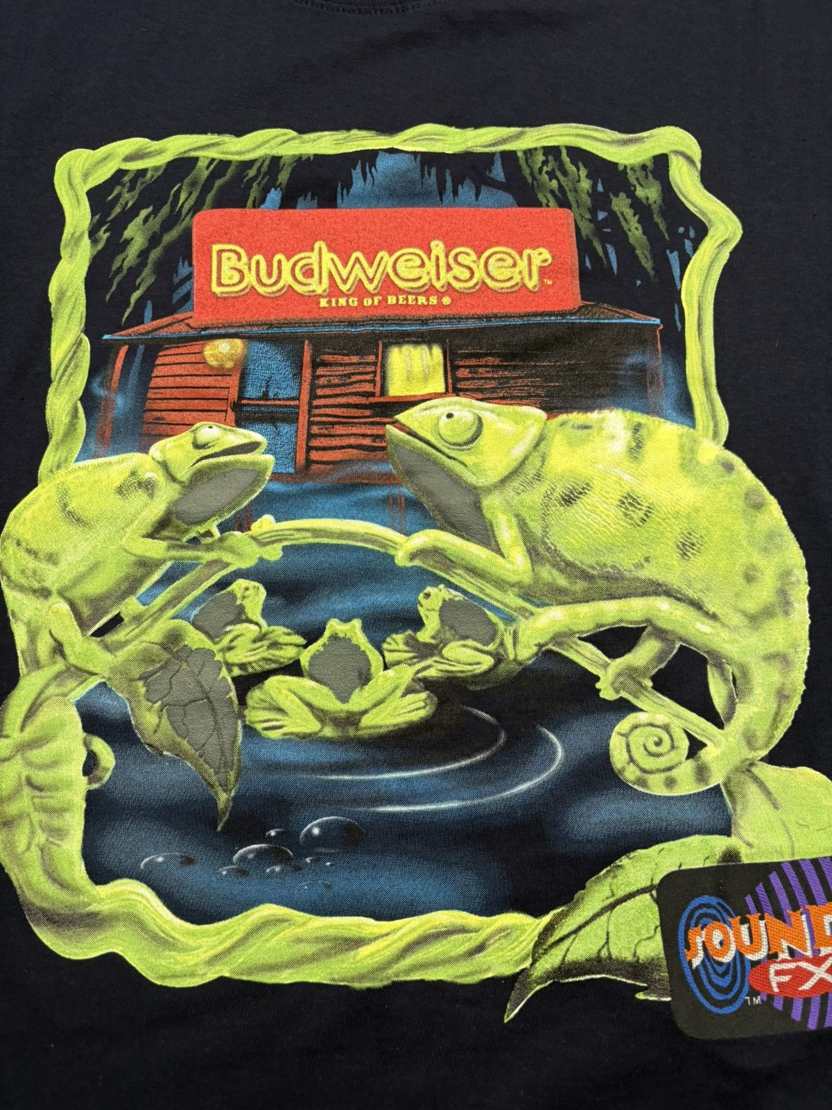 Budweiser Vintage 90s Budweiser Chameleon Bar Sound FX Beer T Shirt Size US XL / EU 56 / 4 - 5 Thumbnail