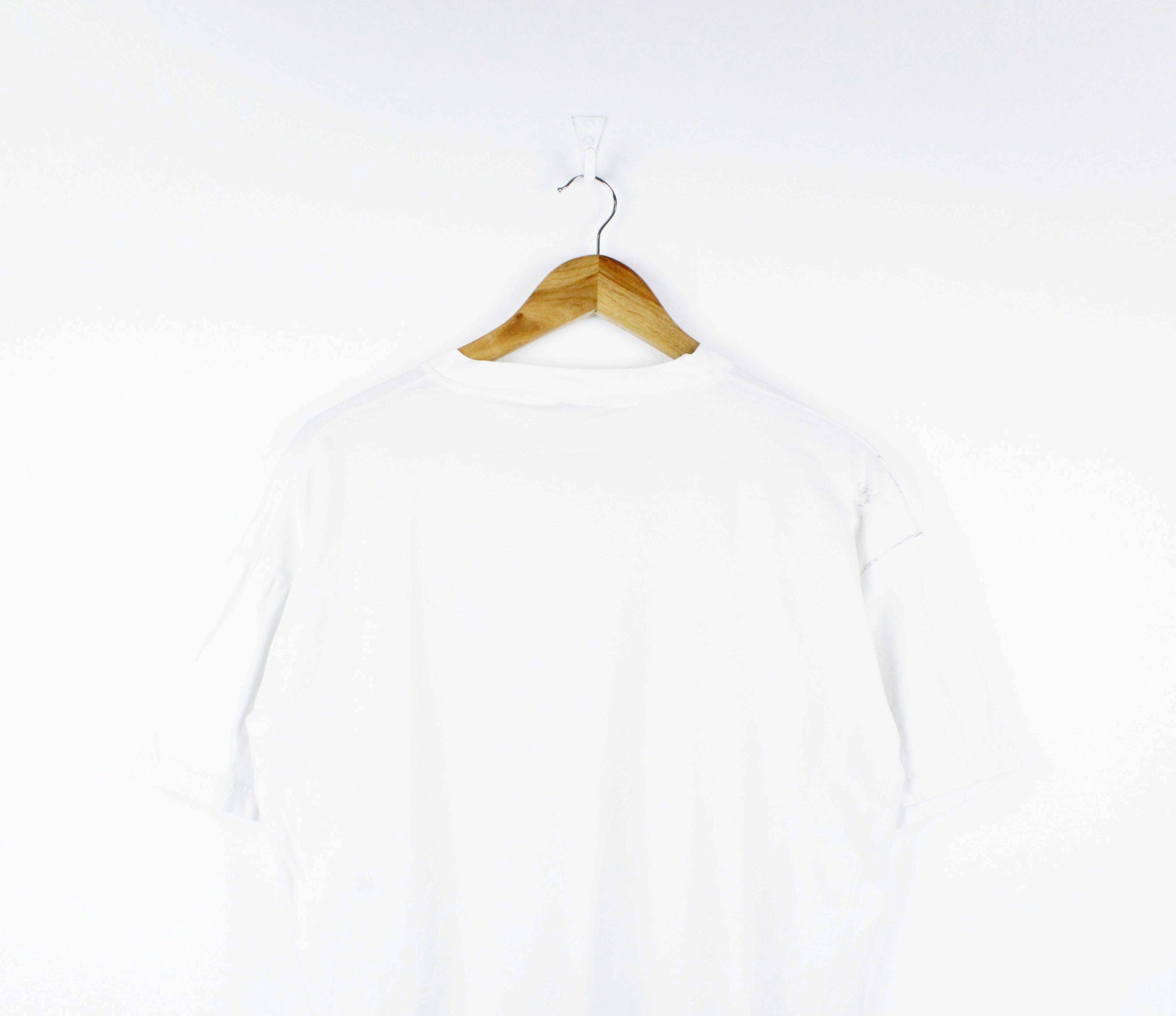 Country Road × Vintage Vintage 1995 Crossed To The Equator Graphic Crew T-shirt 90s Size US L / EU 52-54 / 3 - 5 Thumbnail