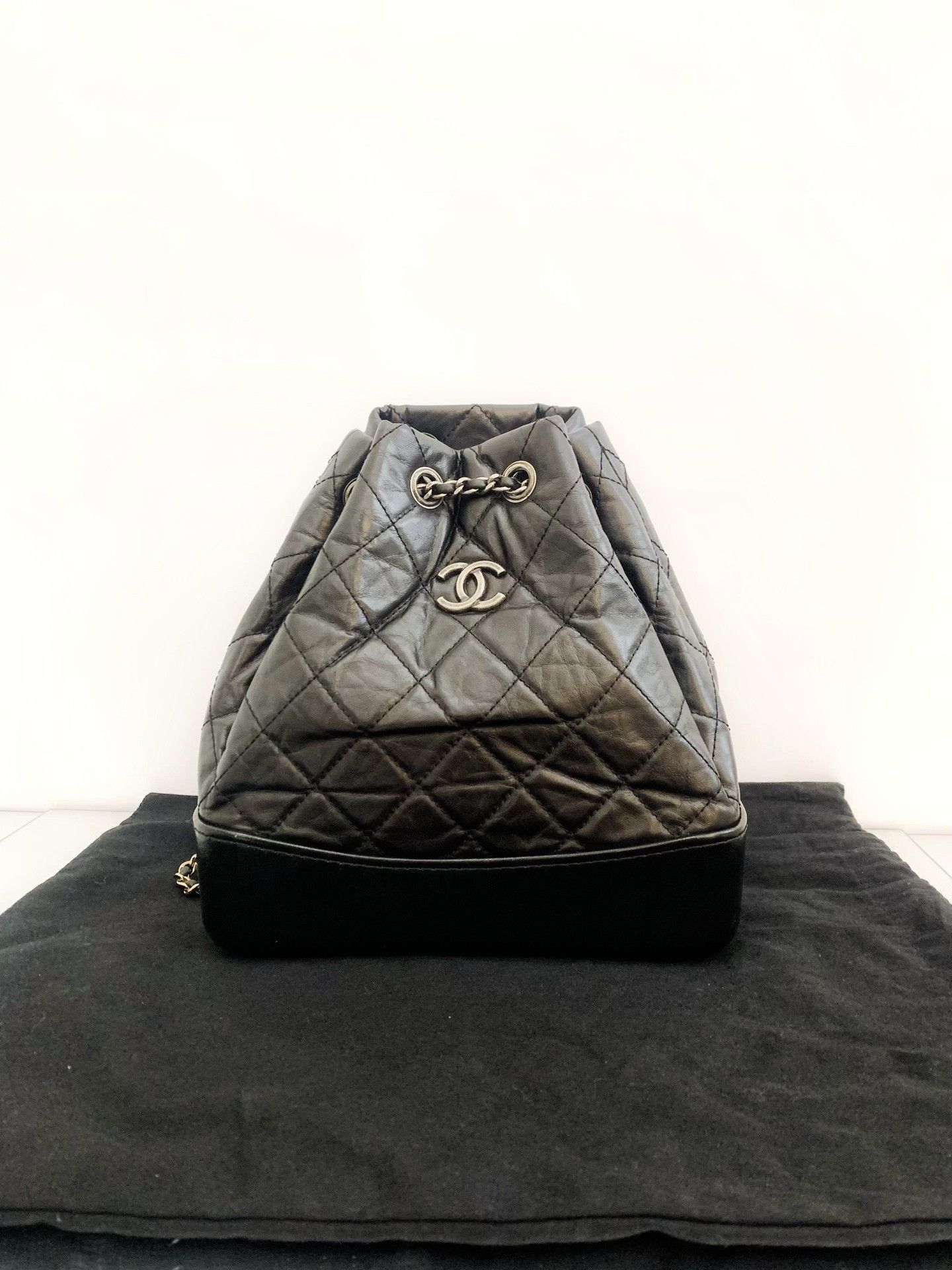 Chanel Pre-loved Bag Very good condition Size ONE SIZE - 1 Thumbnail