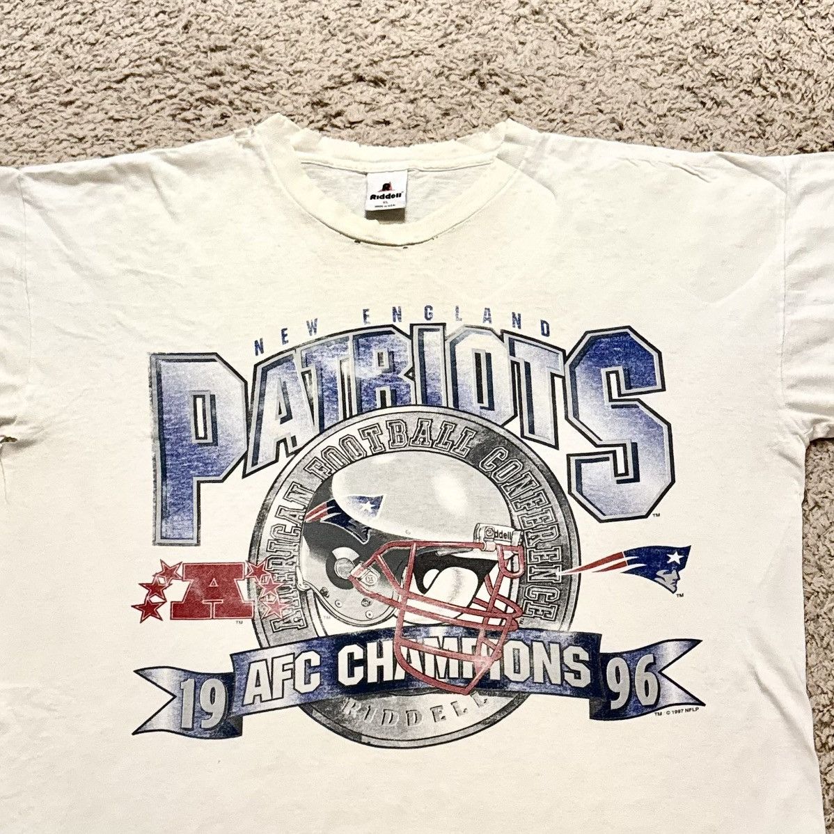 Vintage Vintage 1996 New England Patriots NFL Football Tee Size US XL / EU 56 / 4 - 4 Thumbnail