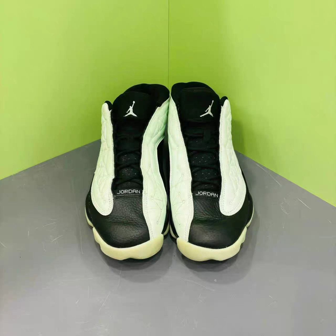 Jordan Brand Air Jordan 13 Retro Low "Singles Day" K15 Size US 13 / EU 46 - 2 Thumbnail