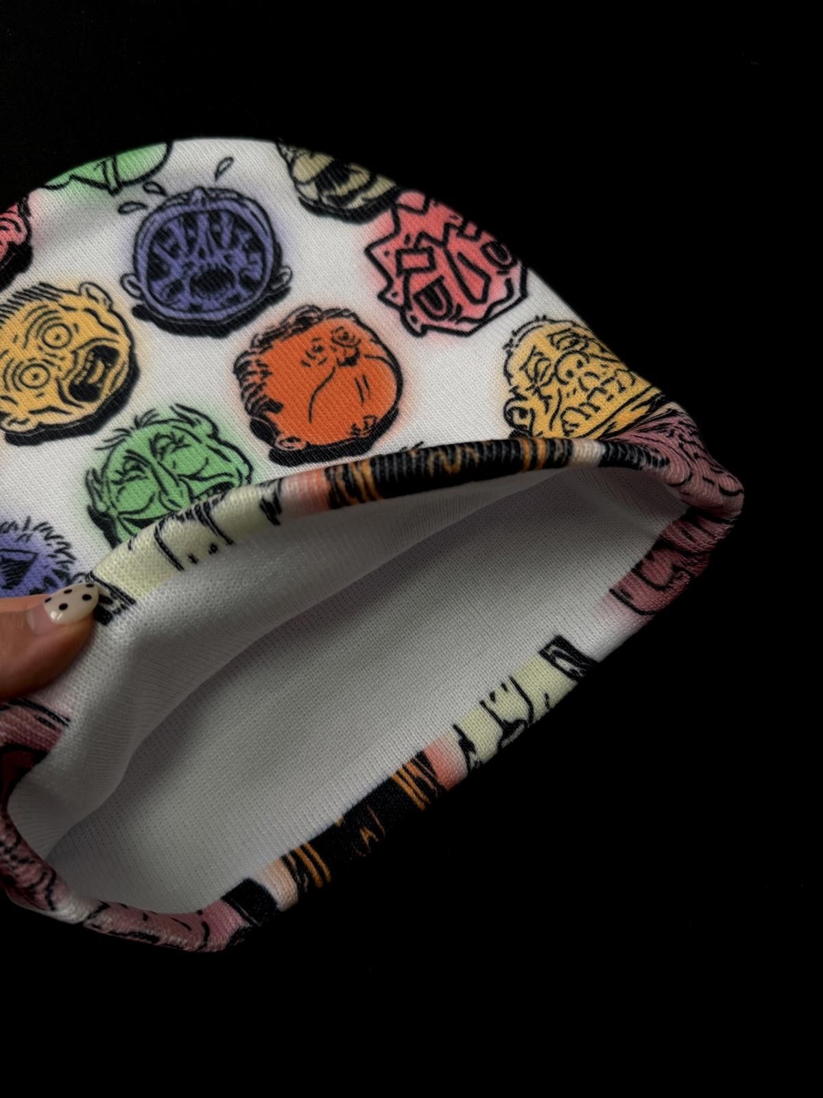 Japanese Brand Vintage-Inspired Graffiti Face Print No Cuff Knit Beanie Hat Size ONE SIZE - 6 Thumbnail