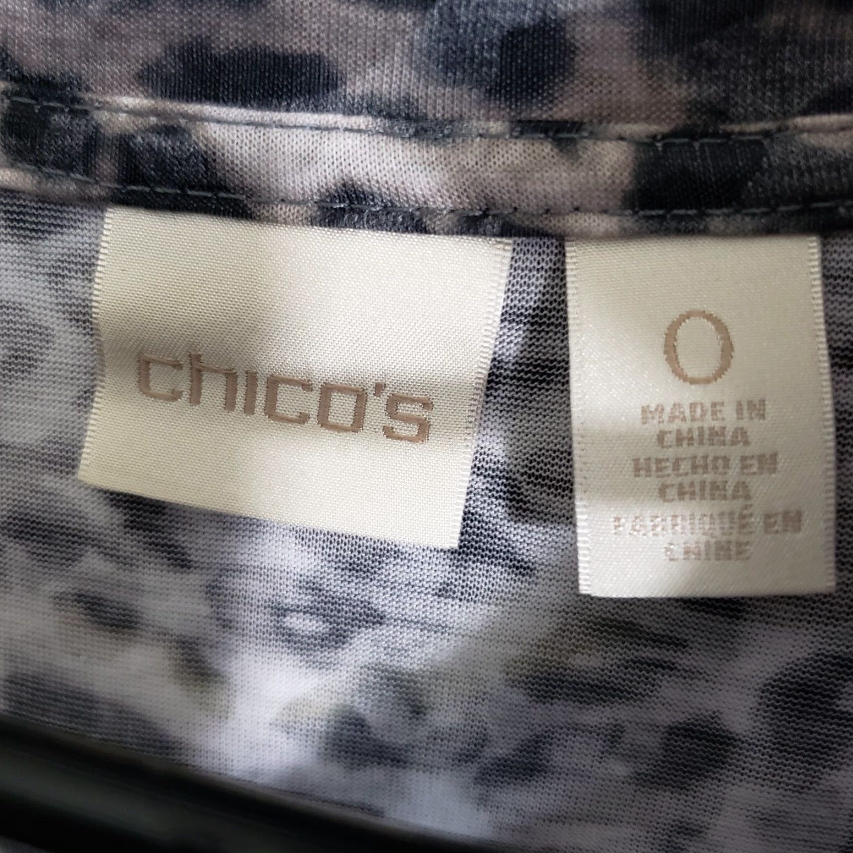 Vintage Chico's Womens Tunic Top Sz Small Black Gray Animal Print Semi Sheer Short Sleeve Blouse V-Neck Pullover Size S / US 4 / IT 40 - 6 Thumbnail