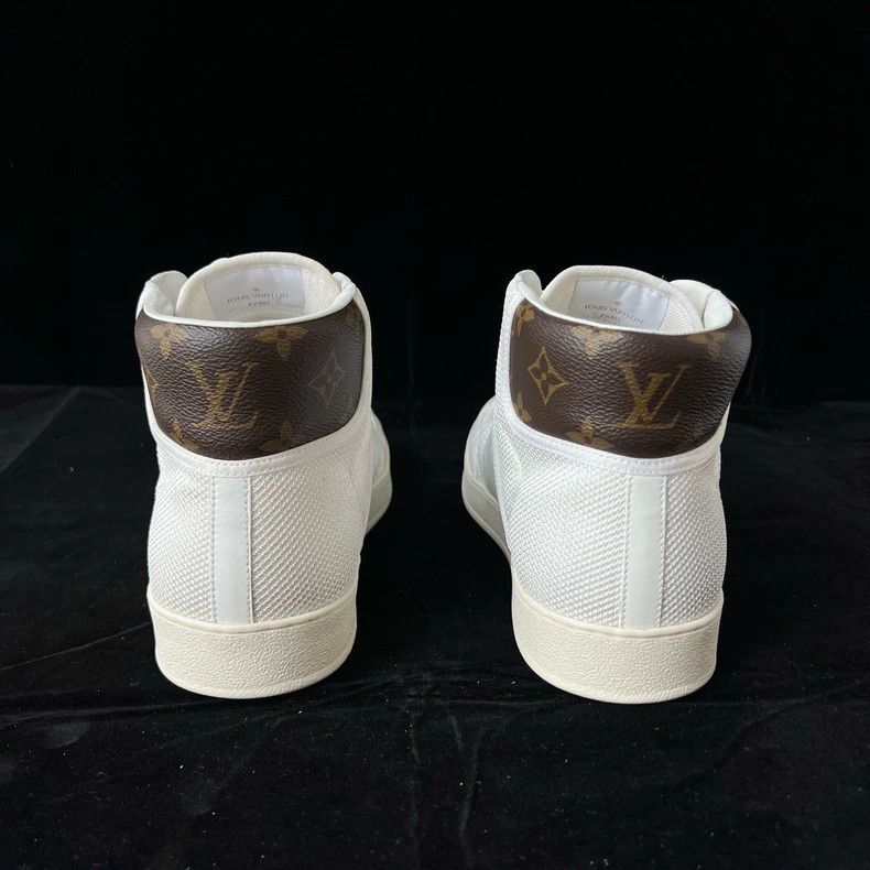 Louis Vuitton Louis Vuitton White Zipper High Top Board Shoes Size US 9.5 / EU 42-43 - 5 Thumbnail