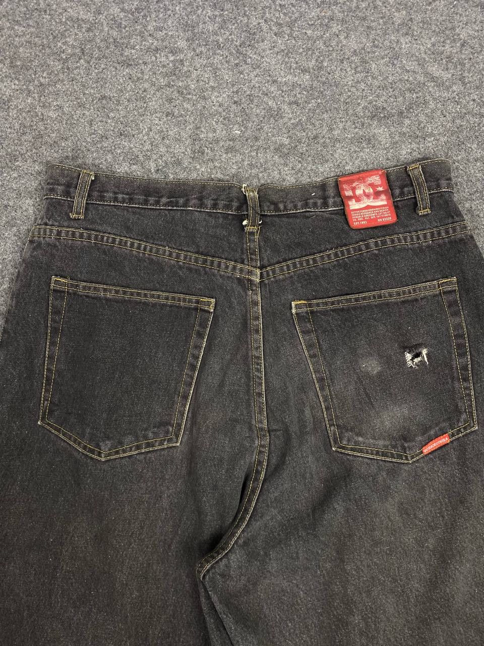 DC dc shoeco usa baggy jorts 3quarter denim Size US 36 / EU 52 - 3 Thumbnail