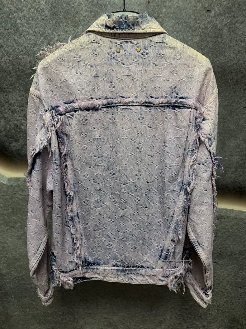 Louis Vuitton Louis Vuitton Purple full print logo to make old tassels d Size US M / EU 48-50 / 2 - 2 Thumbnail