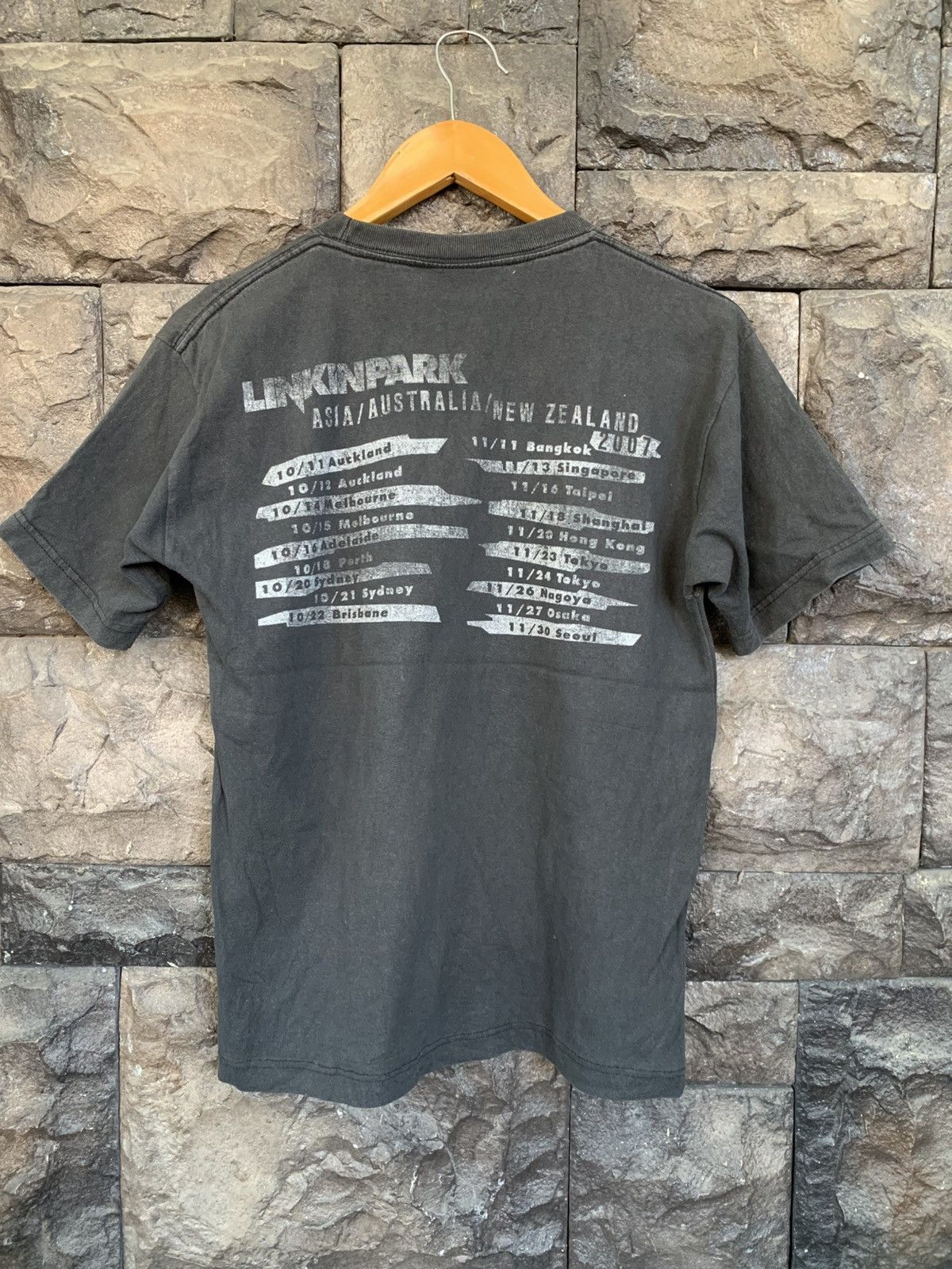 Band Tees Vintage Linkin Park Rock Band T shirt Size US S / EU 44-46 / 1 - 5 Thumbnail