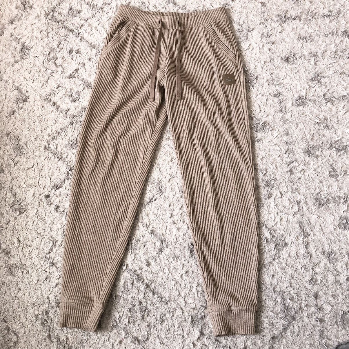 Alo Yoga Alo Yoga Muse Sweatpant Gravel Heather M Size 27" / US 4 / IT 40 - 1 Thumbnail