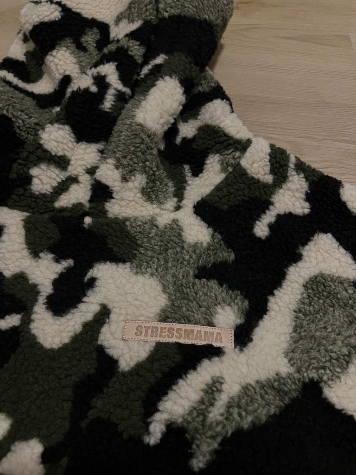 Other [Vietnamese Brand] STRESSMAMA Fleece Hoodie Size US L / EU 52-54 / 3 - 5 Thumbnail