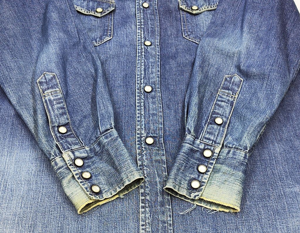 Levi's Distressed LEVIS longhorn denim western pearl snap button Size US M / EU 48-50 / 2 - 5 Thumbnail