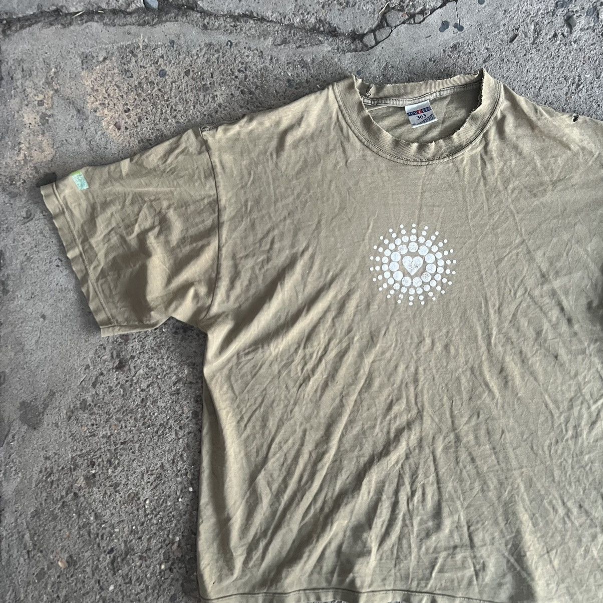 Keith Haring × Vintage Heart T-Shirt Distressed Beige graphic tee Size US XL / EU 56 / 4 - 3 Thumbnail