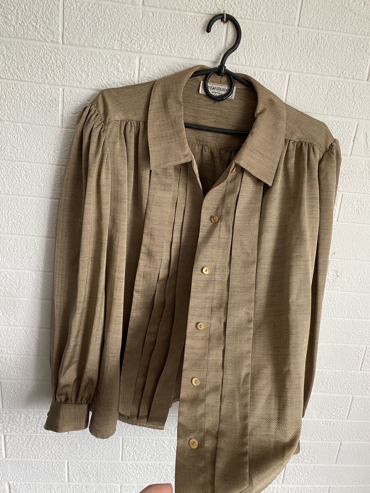 Vintage × Yves Saint Laurent Vintage Yves Saint Laurent Cowear Blouse Polyester Shirt Size M / US 6-8 / IT 42-44 - 6 Thumbnail