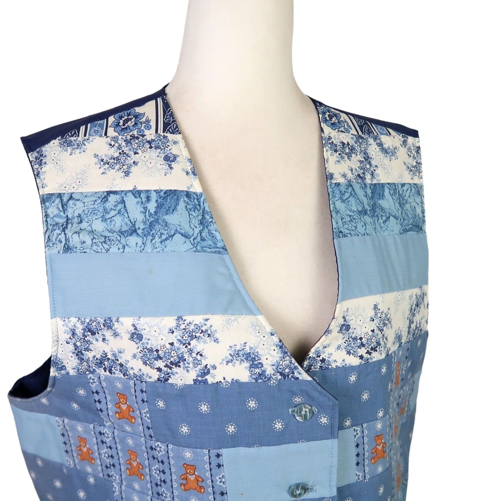 Vintage VINTAGE Vest Womens XL Blue mixed floral print quilted teddy bear Size XL / US 12-14 / IT 48-50 - 2 Thumbnail