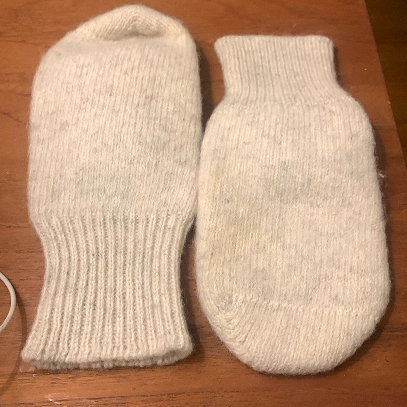 Vintage Handmade Handknit ragg wool mittens,knit traffic police Size ONE SIZE - 1 Thumbnail