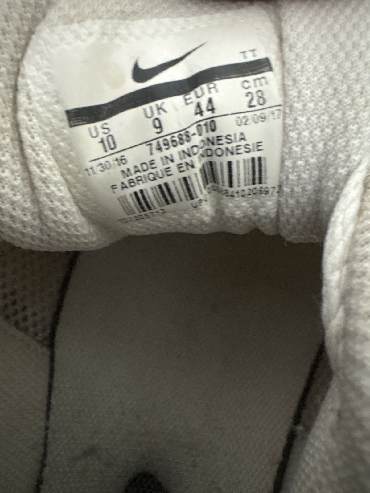 Nike Nike Air max invigor Size US 10 / EU 43 - 5 Thumbnail