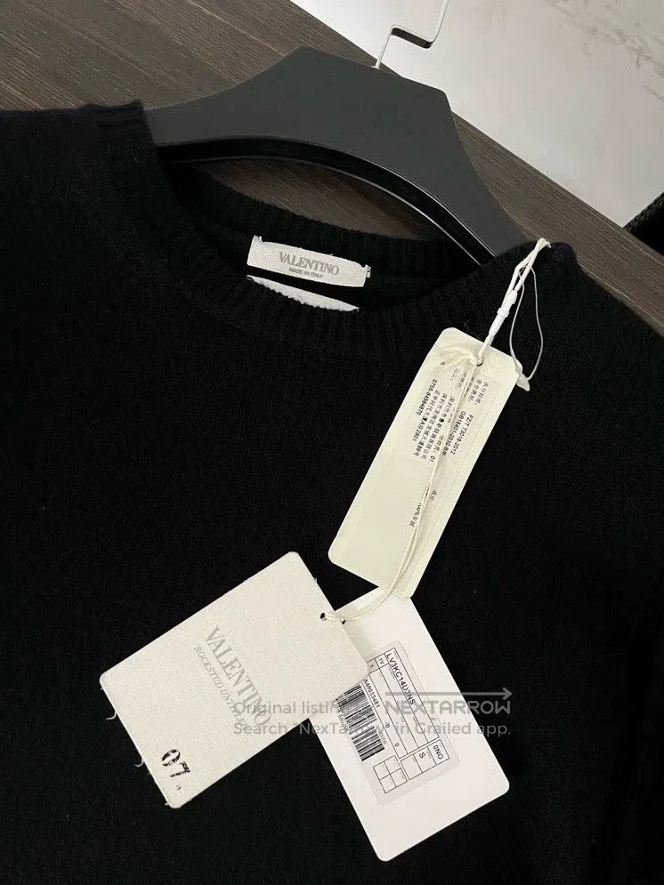 Valentino Valentino Full cashmere black willow studded sweater Size S / US 4 / IT 40 - 2 Thumbnail