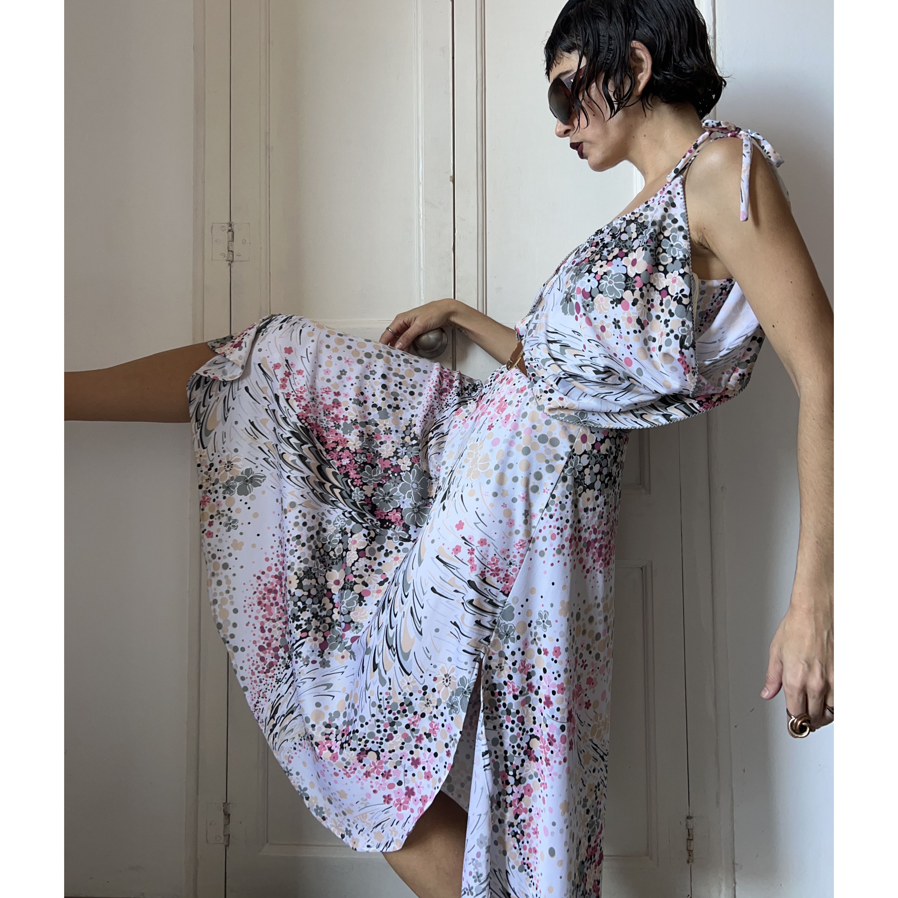 Vintage Vintage 80s Shubette London Blouson Midi Dress Size M / US 6-8 / IT 42-44 - 1 Thumbnail