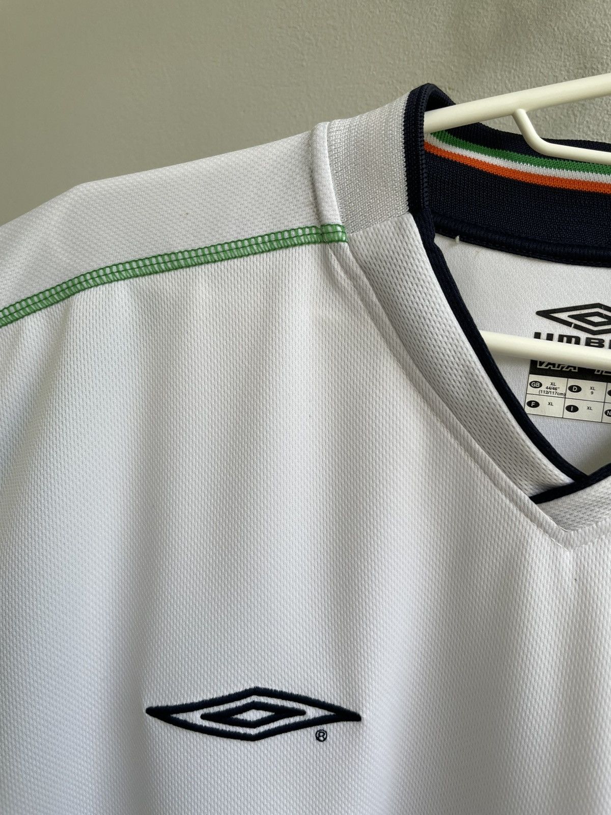 Vintage Ireland 2003 2004 2005 Football Shirt Soccer Jersey Umbro Size US XL / EU 56 / 4 - 9 Thumbnail
