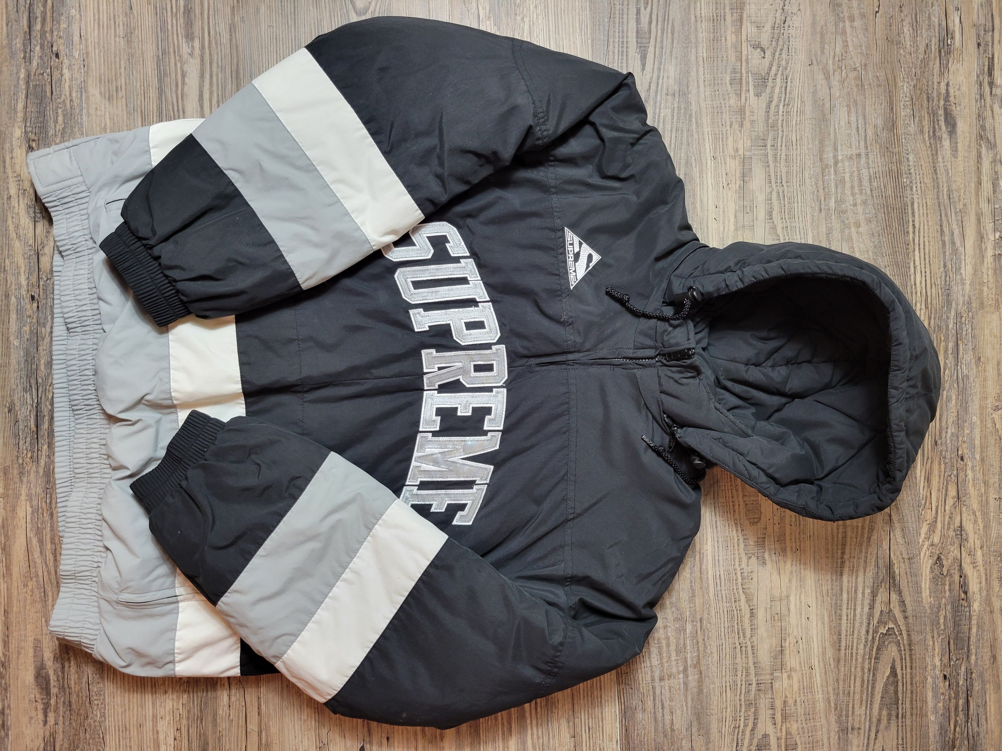 Supreme Puffy Hockey Pullover 【公式通販】