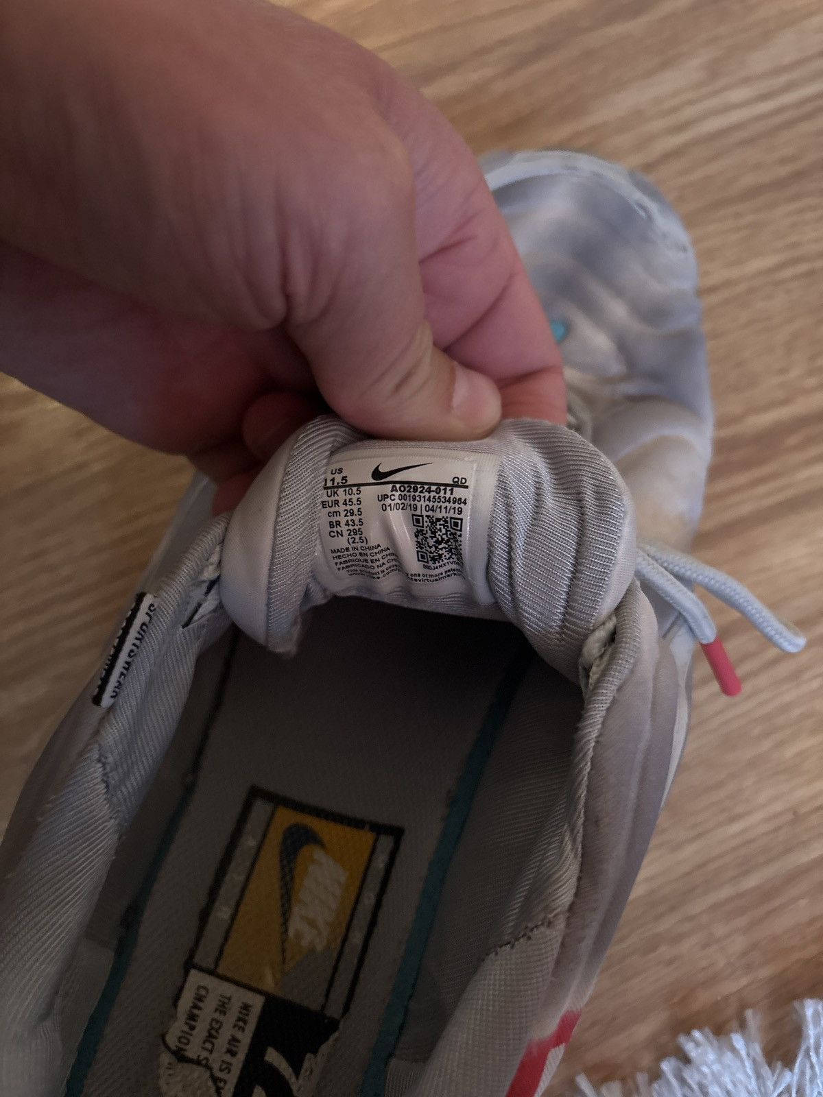 Nike Nike Airmax 720 size 11.5 mens Size US 11.5 / EU 44-45 - 4 Thumbnail
