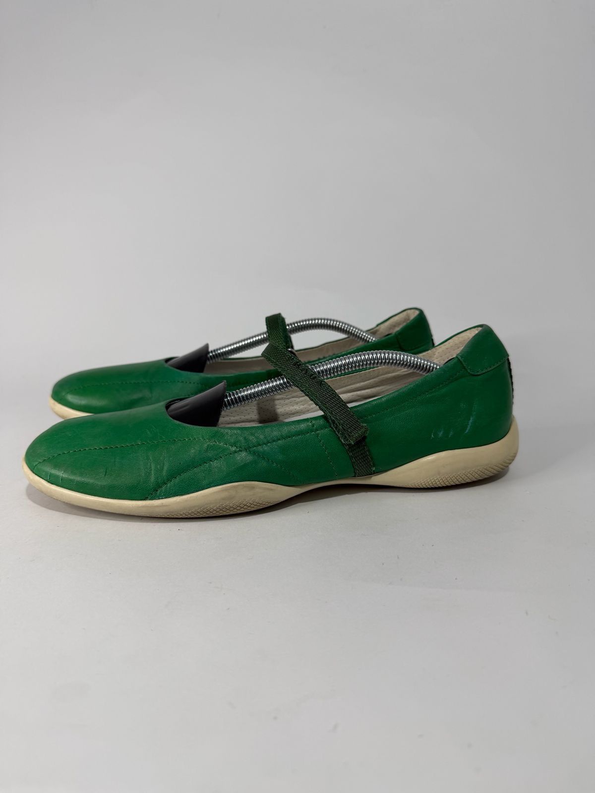 Prada Prada Green Leather Mary Jane Flats Size 38 EU/ 8 US/ 5 UK Size US 8 / IT 38 - 4 Thumbnail