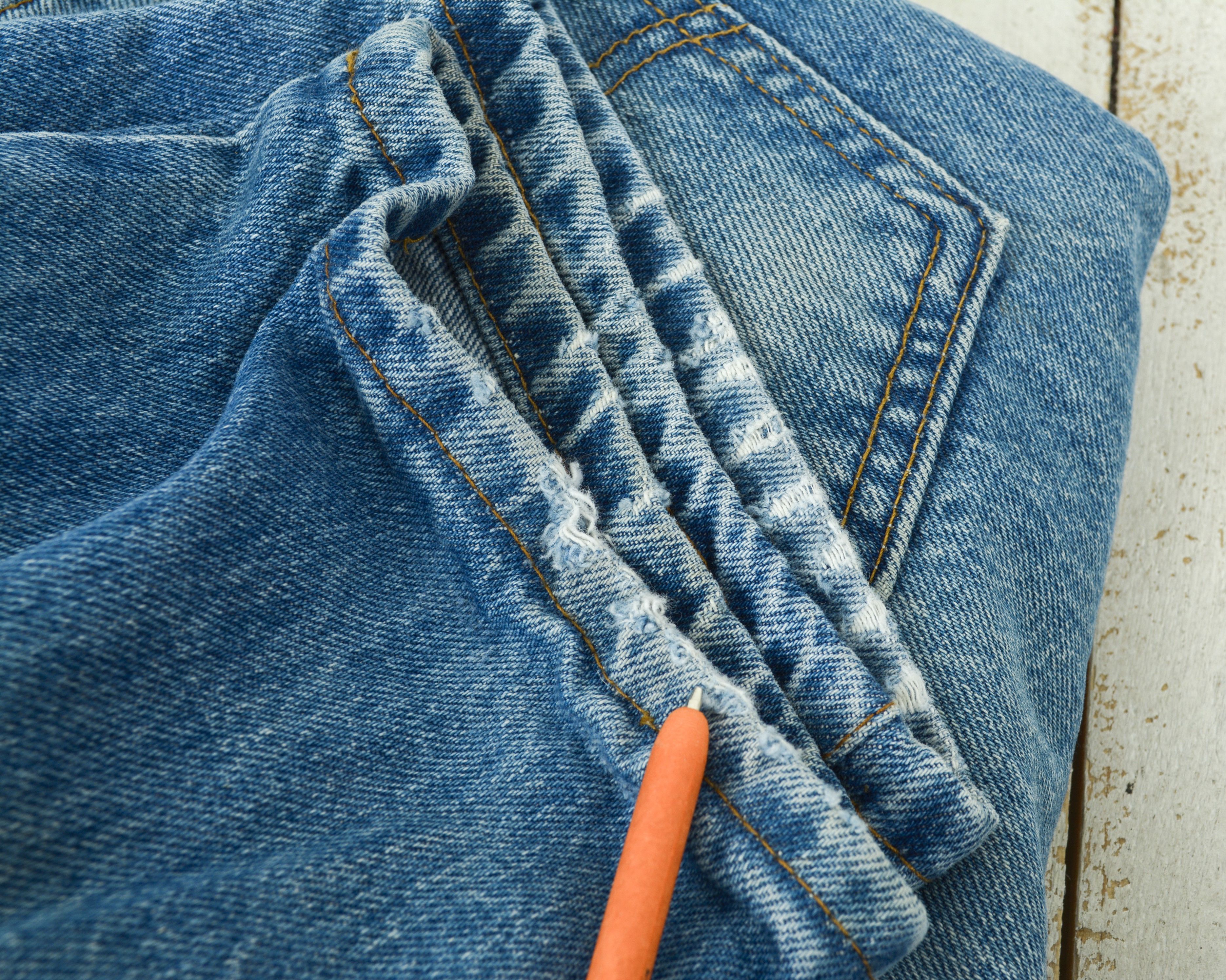 Levi's 610 Orange Tab W33 L32 Slim Fit Straight Jeans Denim 90's Size US 33 - 9 Thumbnail