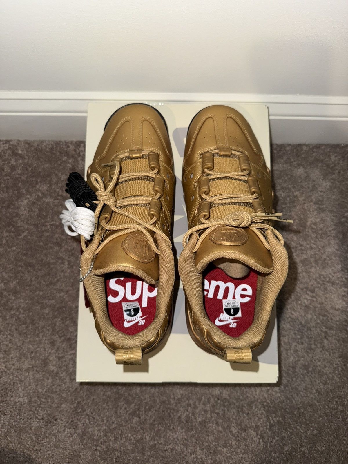 Nike × Supreme Supreme/Nike SB Air Max 2 CB '94 Low 'Metallic Gold' Size 8 Size US 8 / EU 41 - 6 Thumbnail