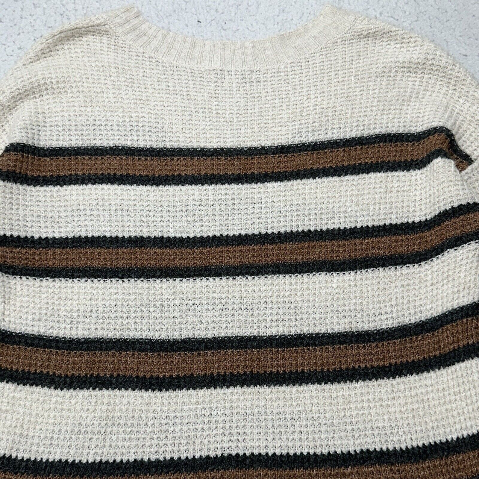 American Eagle Outfitters American Eagle Small Oversized V-Neck Cream Brown Sweater Size S / US 4 / IT 40 - 12 Thumbnail